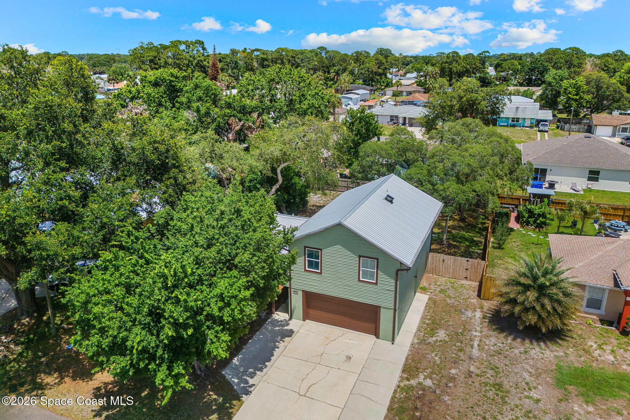 5687 Holden Road