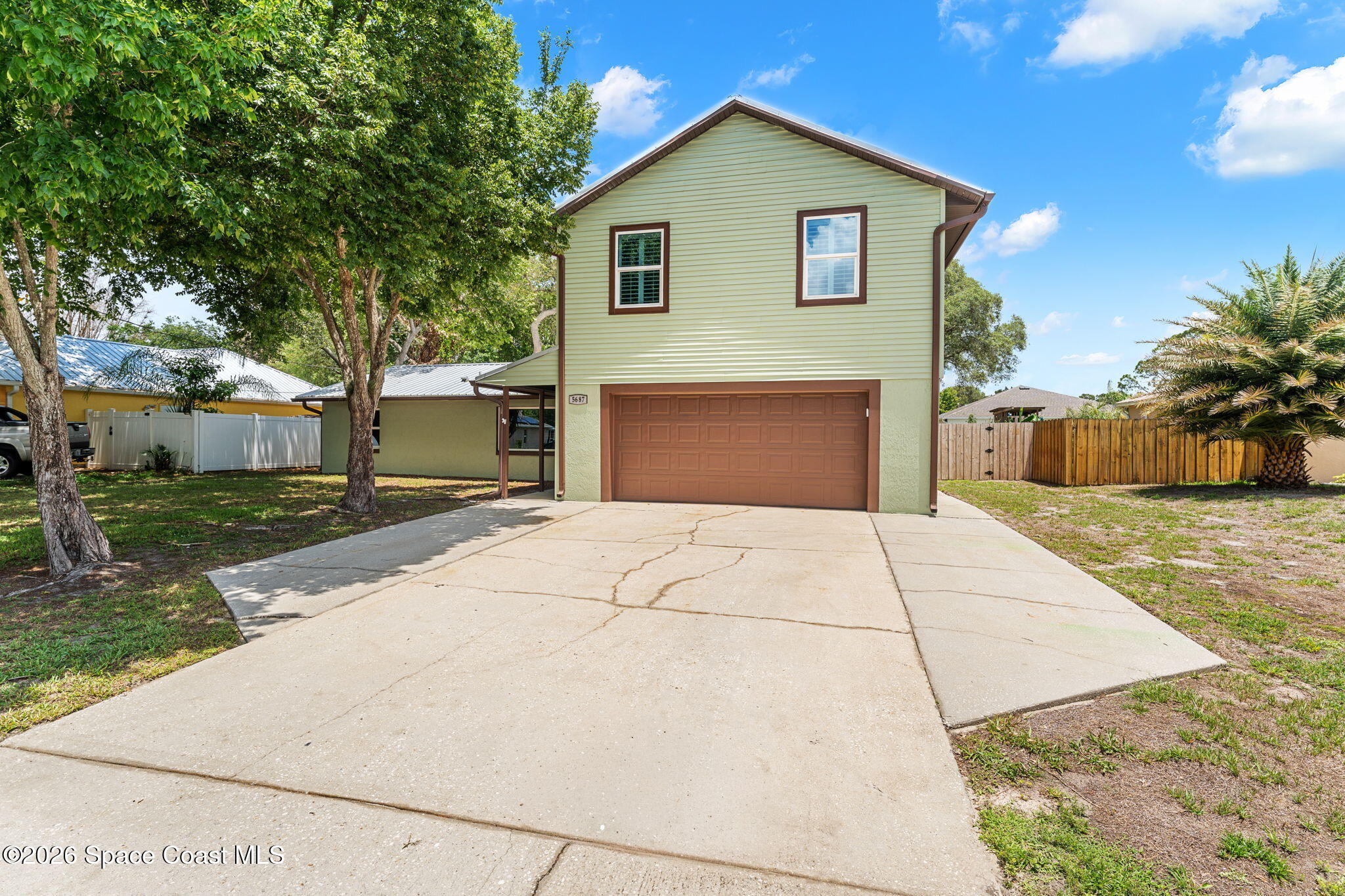 5687 Holden Road
