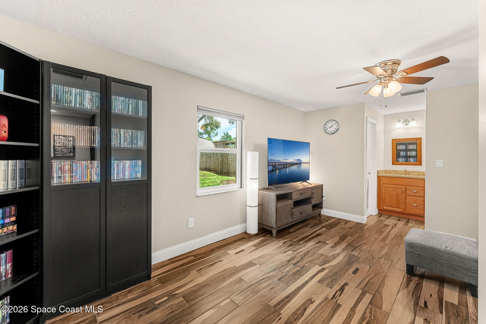 5687 Holden Road