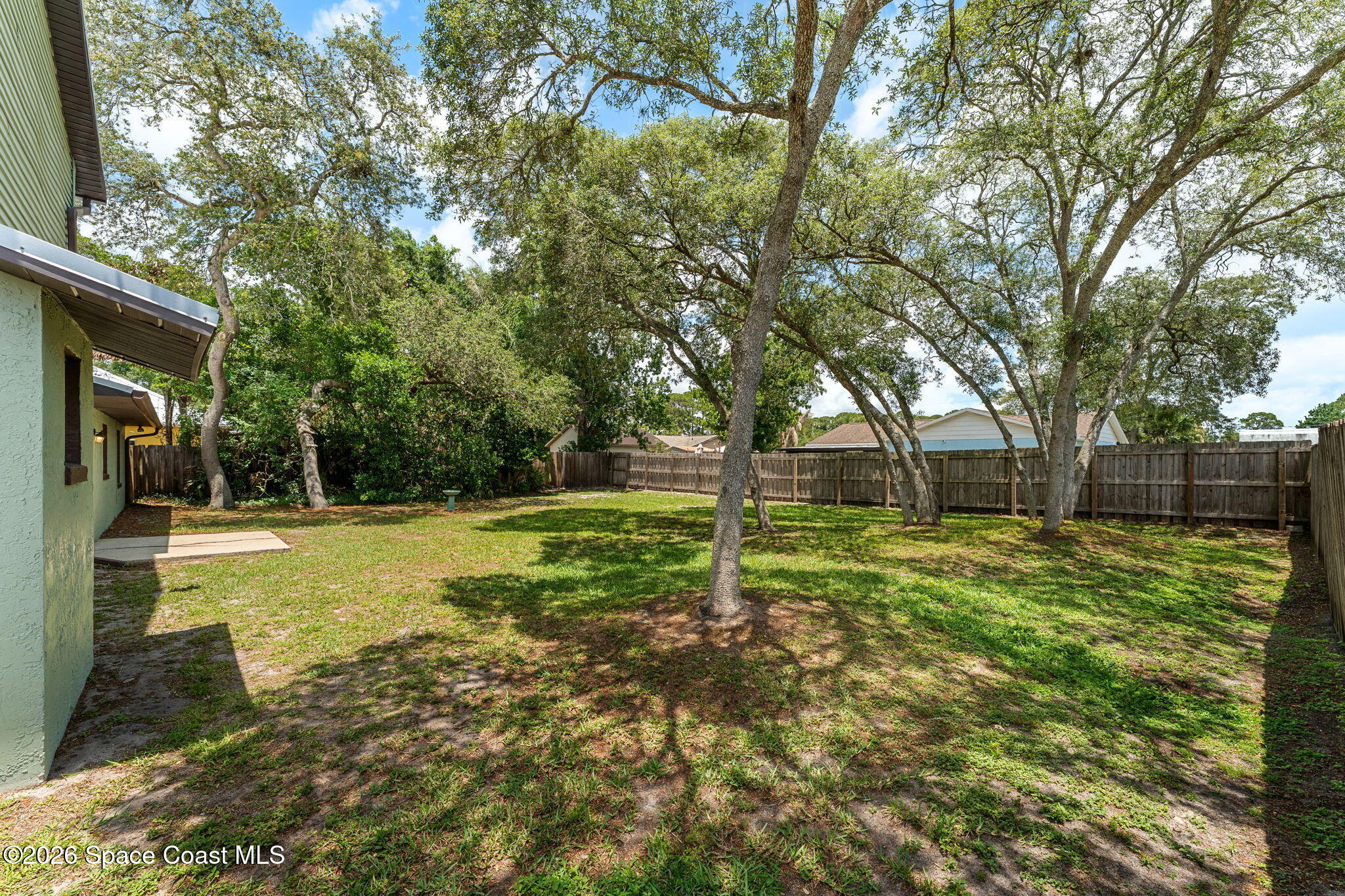 5687 Holden Road