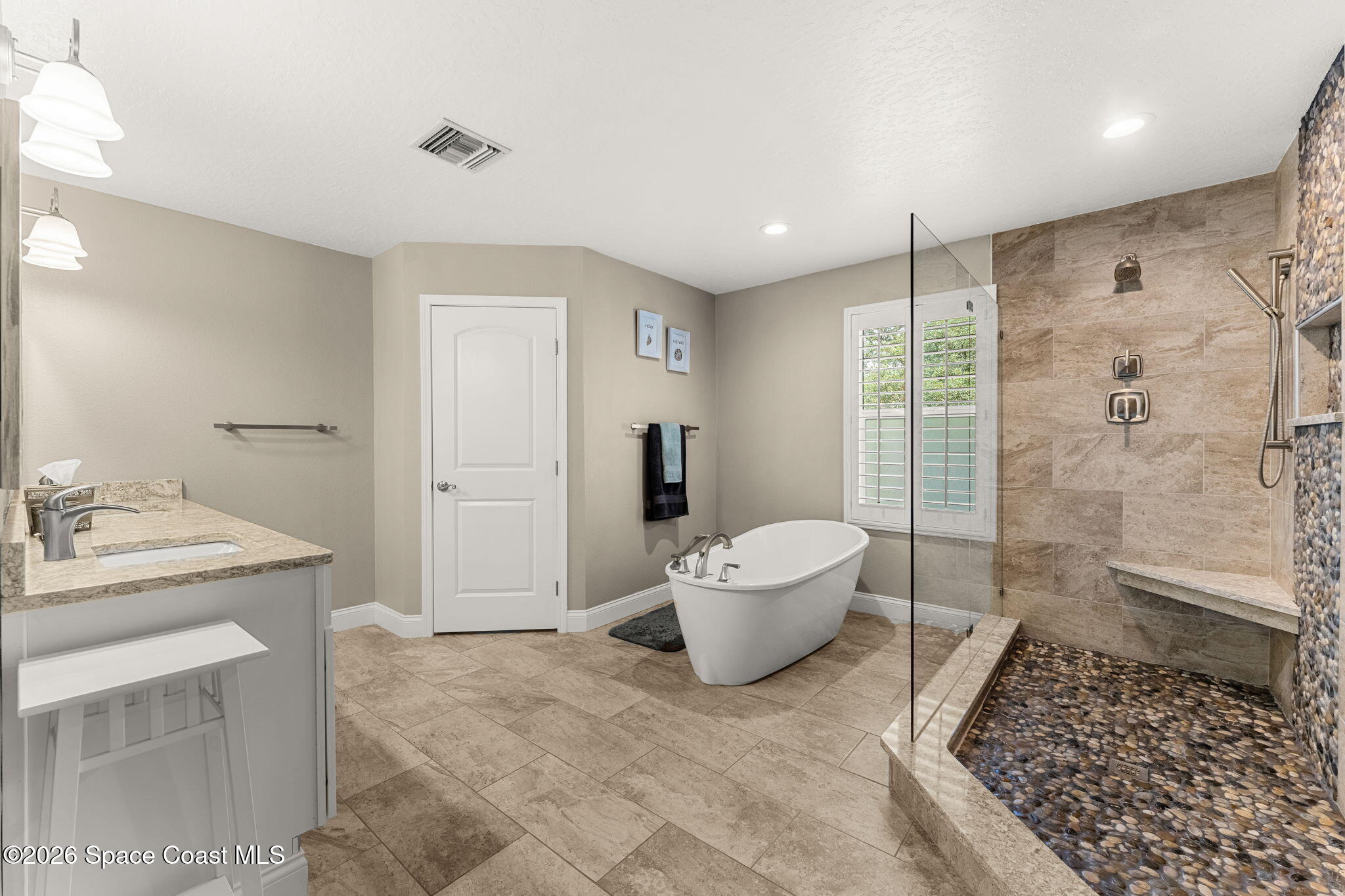 5687 Holden Road