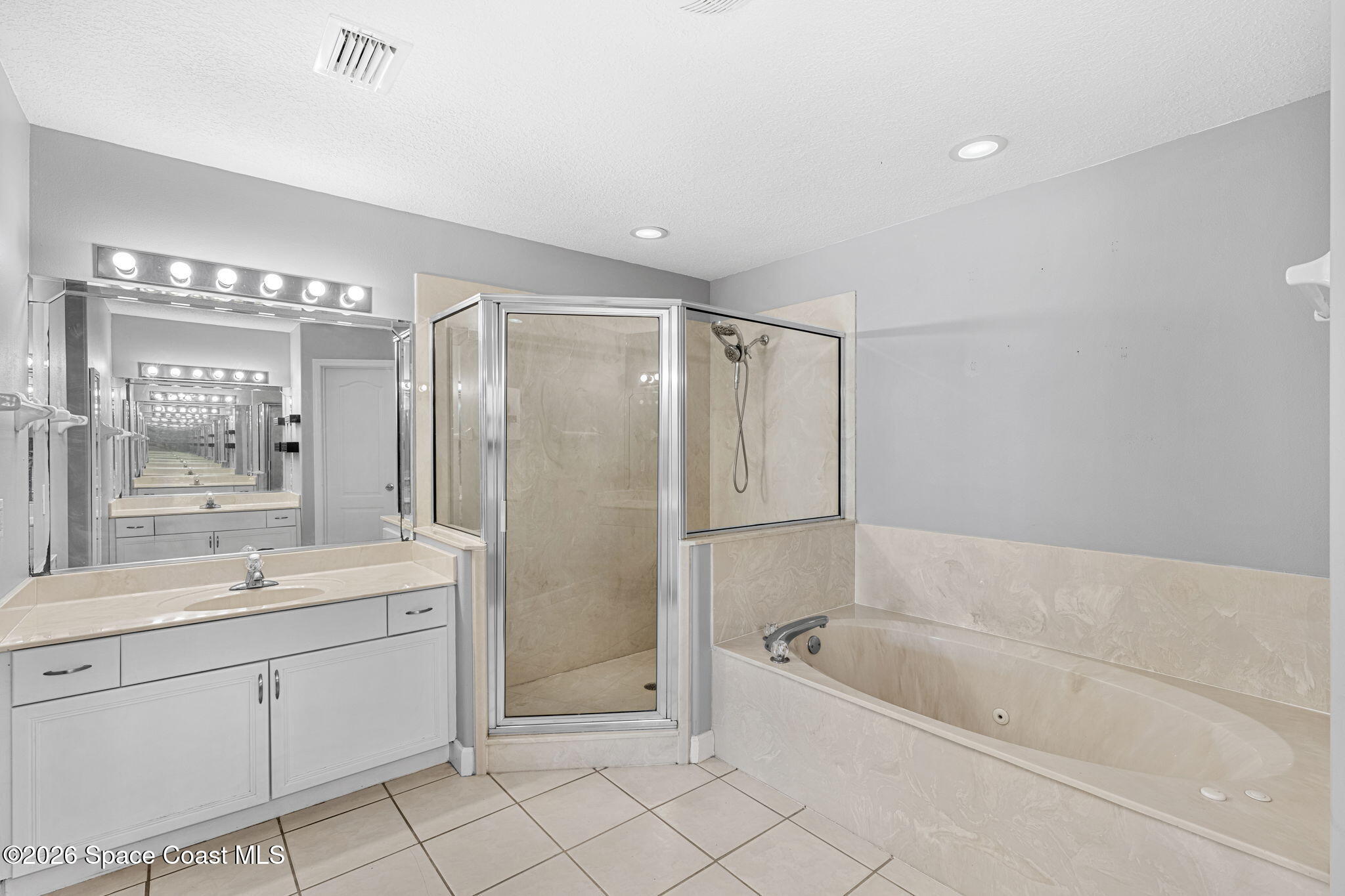 732 Bantry Court