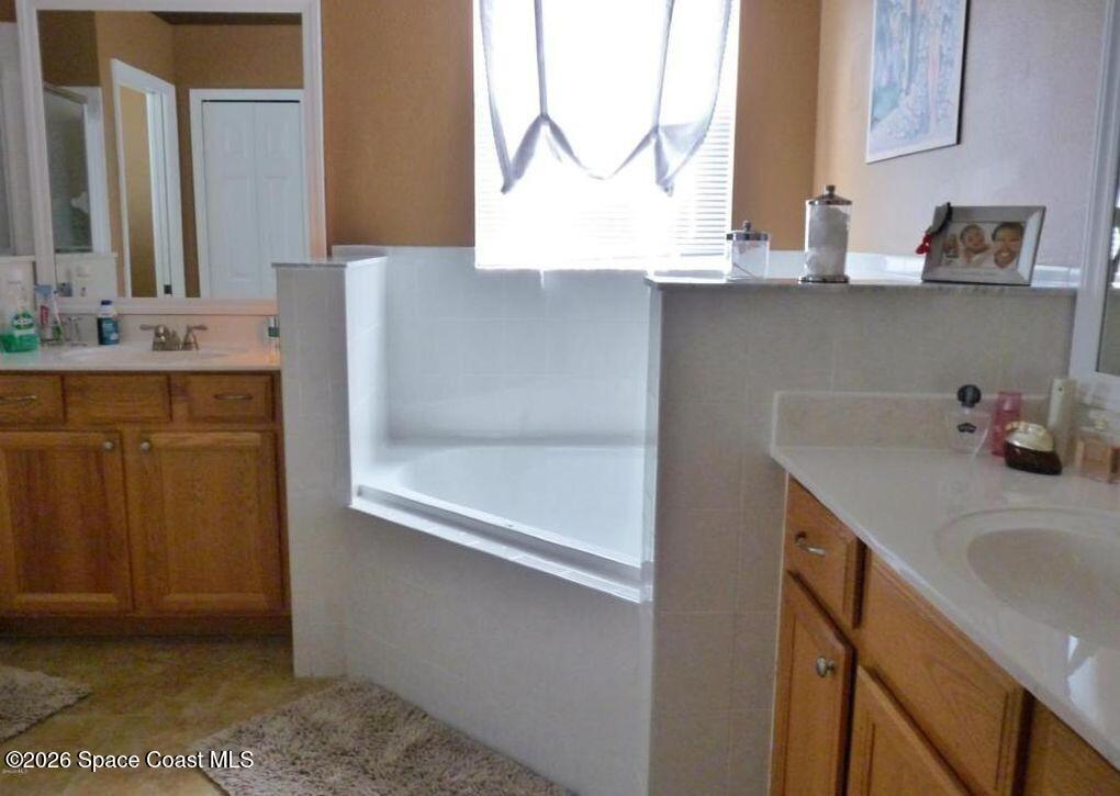 4591 Portage Trail