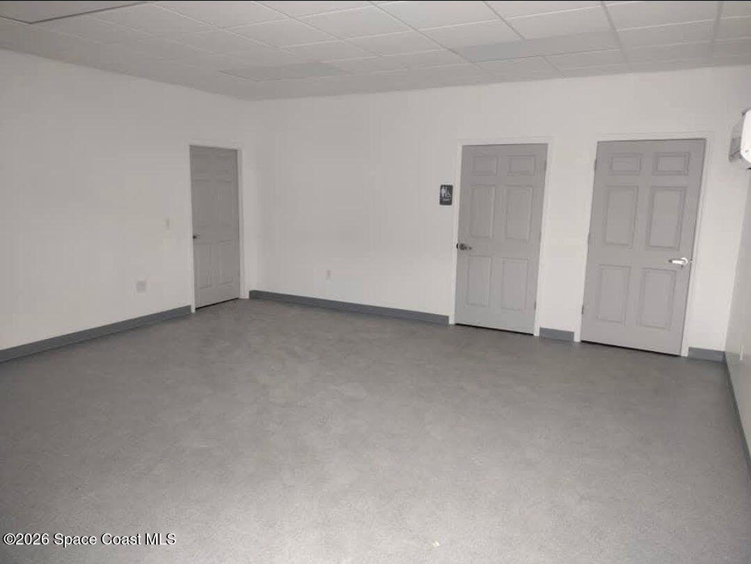 7703 Ellis Road