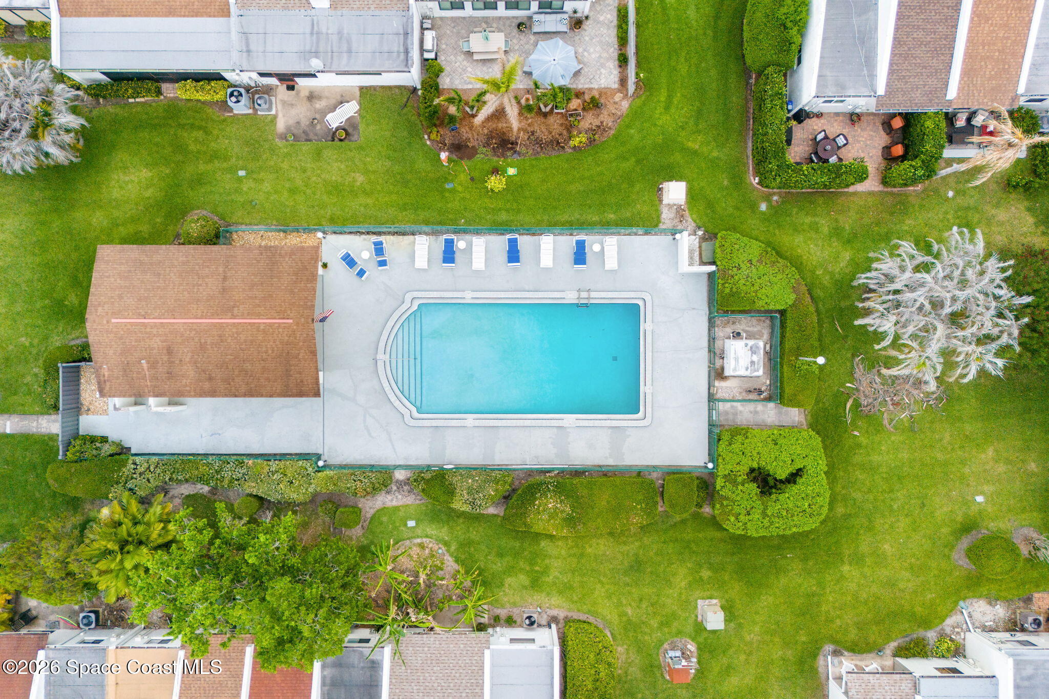 420 Hawthorne Court
