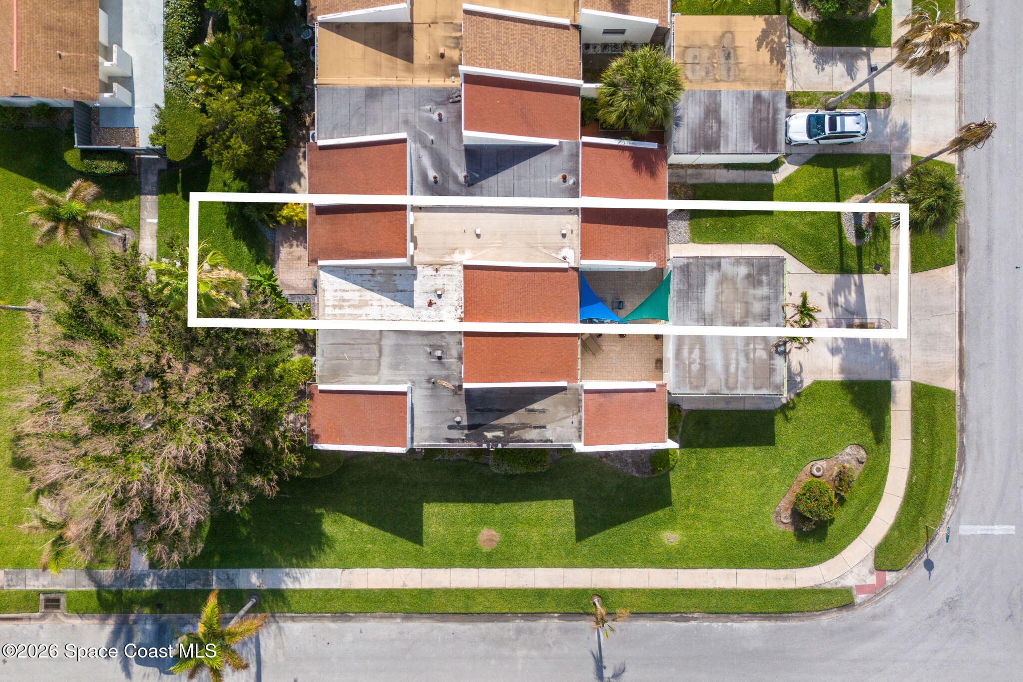420 Hawthorne Court