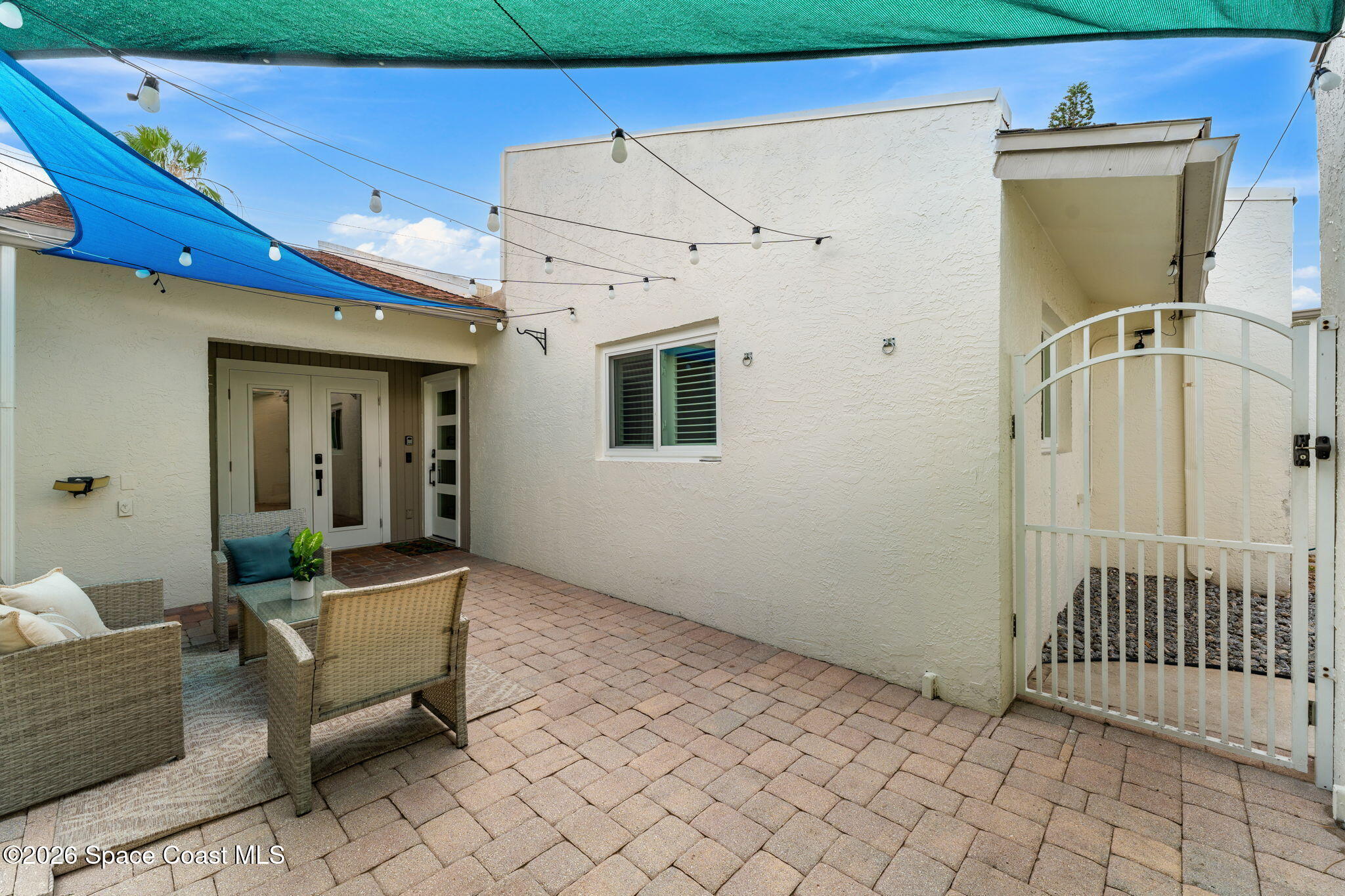 420 Hawthorne Court