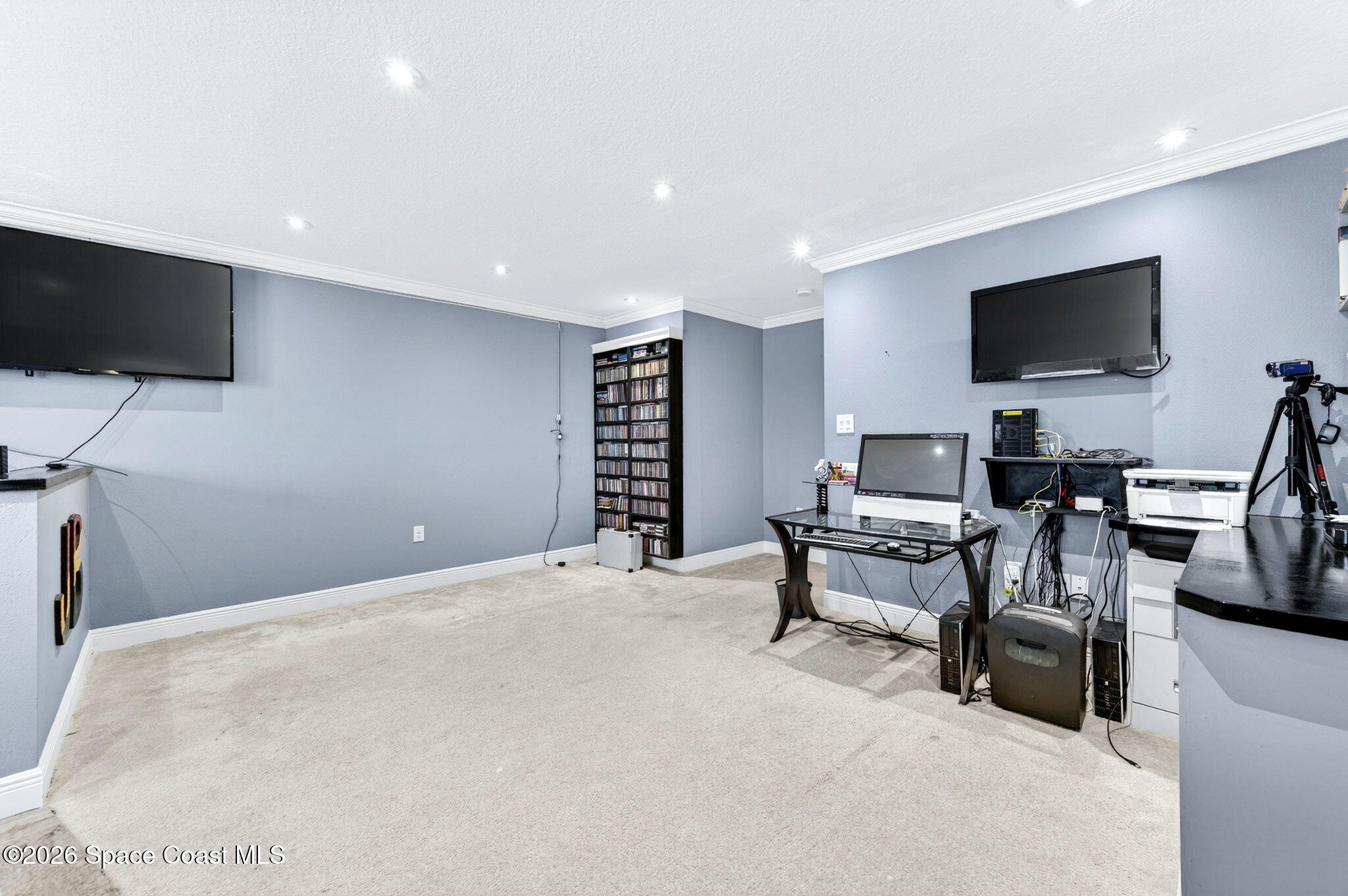 453 Danis Road SW