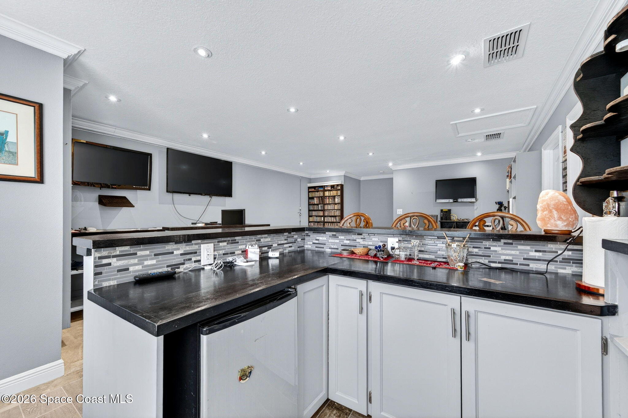 453 Danis Road SW