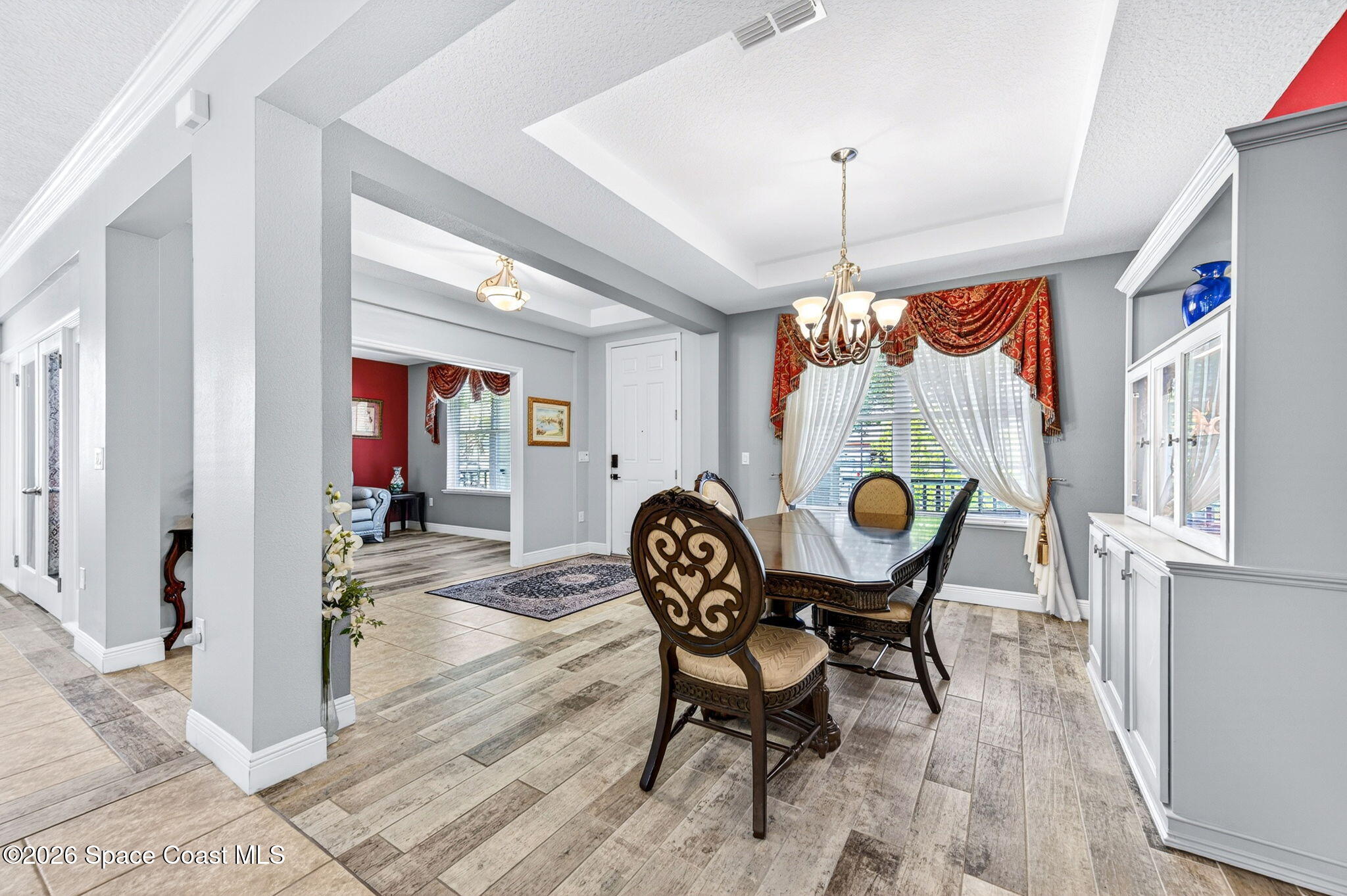 453 Danis Road SW