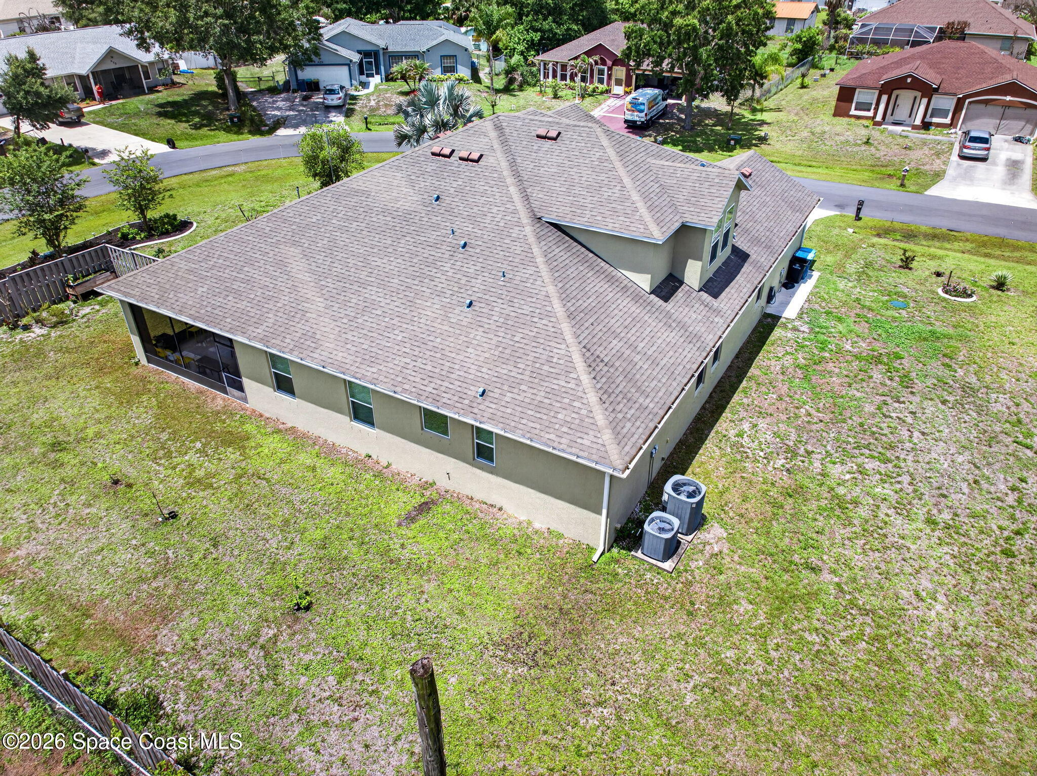 453 Danis Road SW