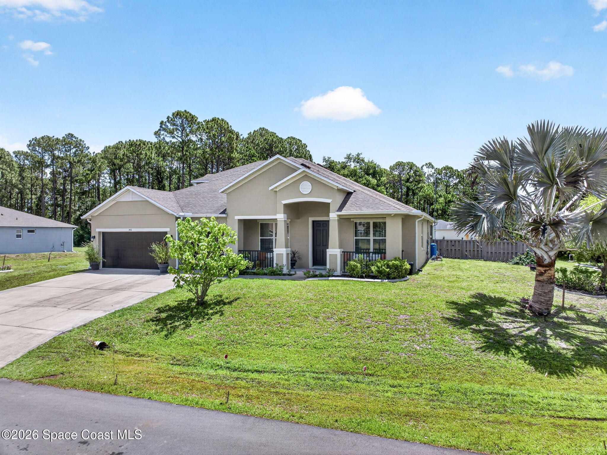 453 Danis Road SW