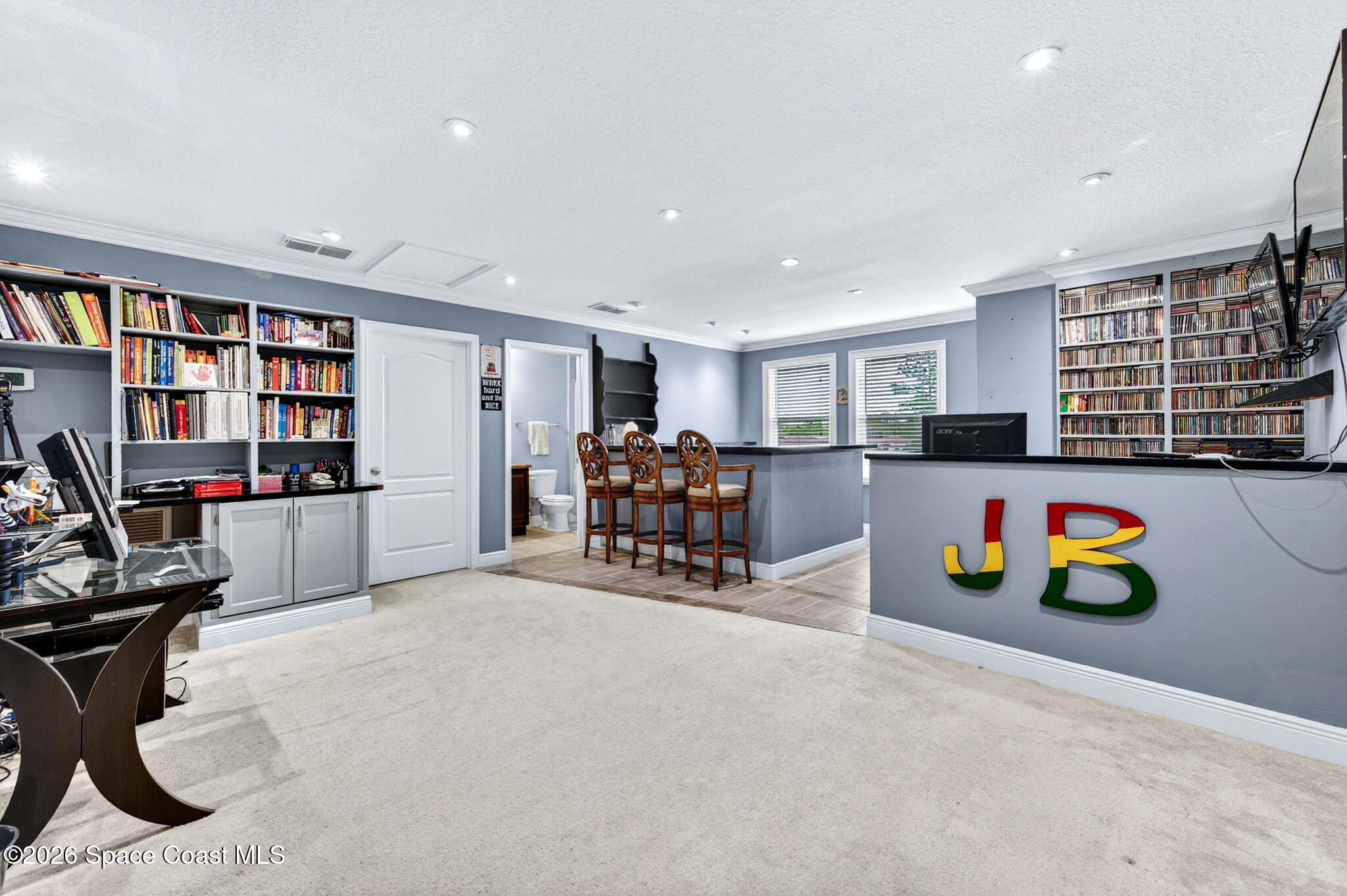 453 Danis Road SW