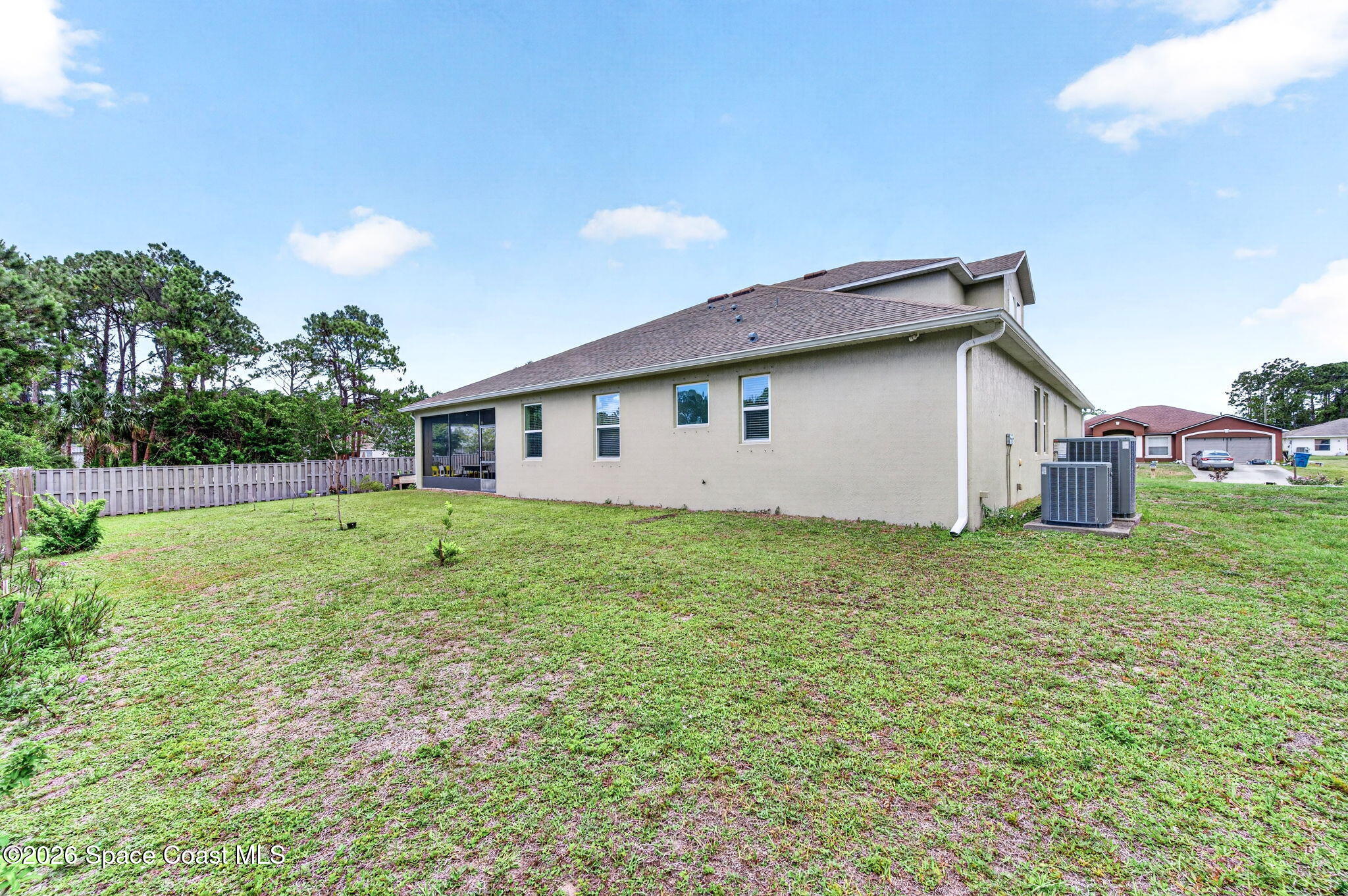 453 Danis Road SW