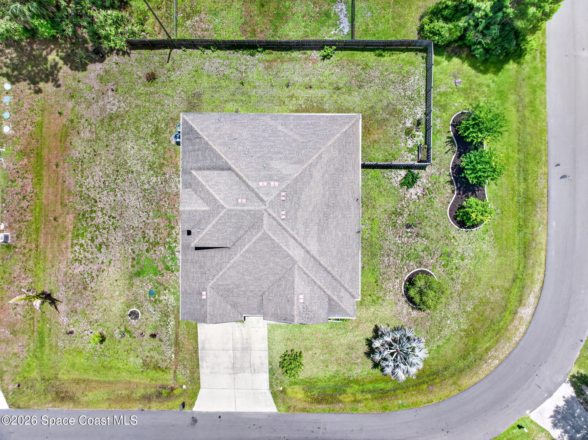 453 Danis Road SW