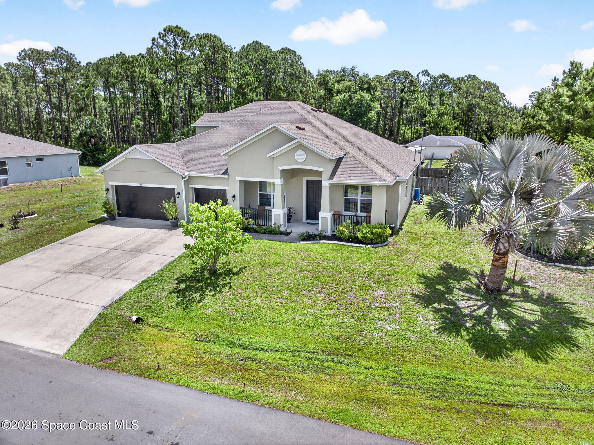 453 Danis Road SW