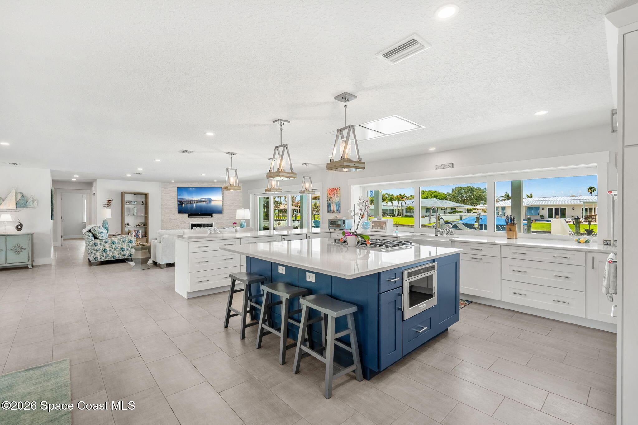 2395 Brookside Way