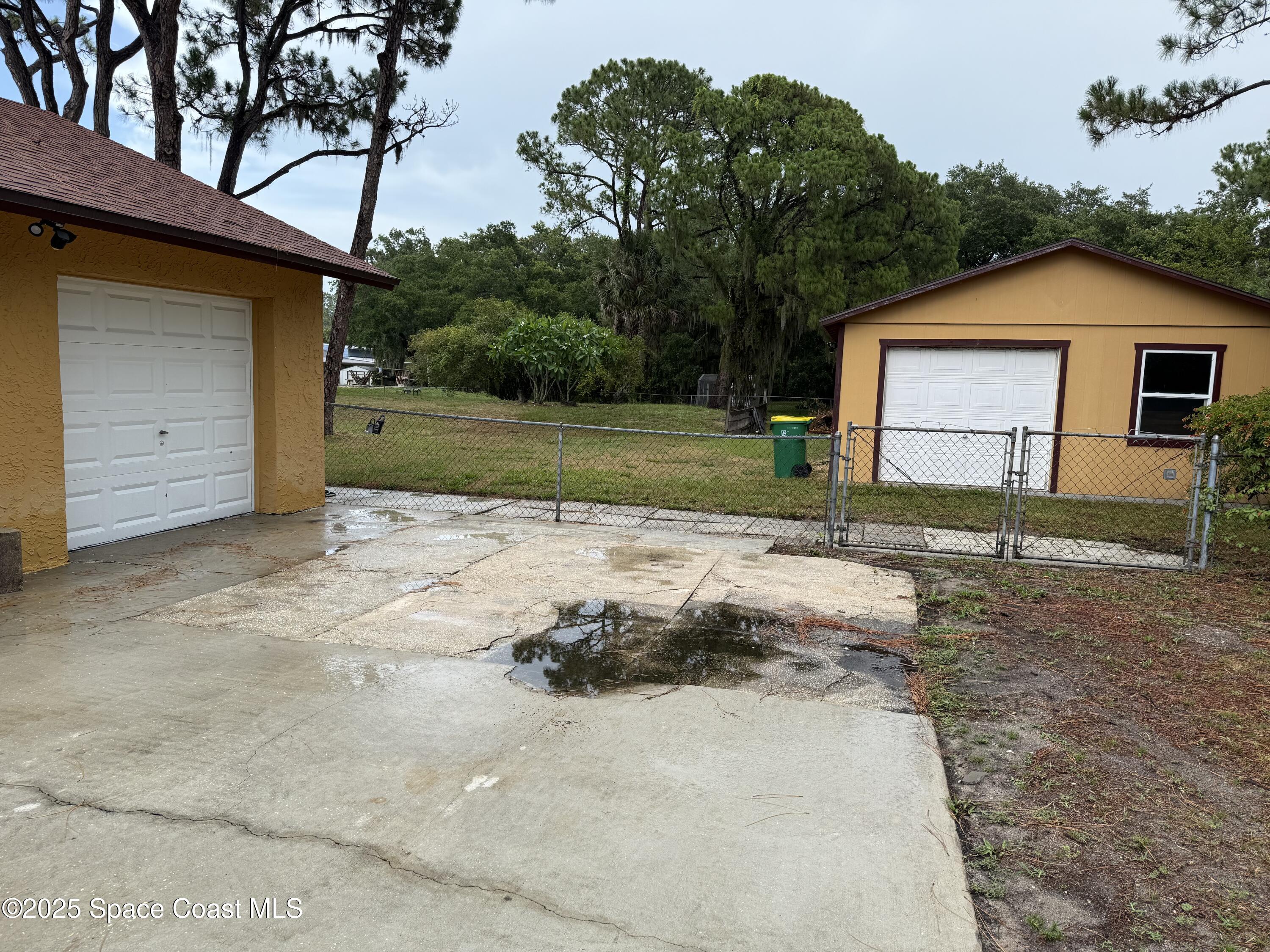 5425 Country Lane