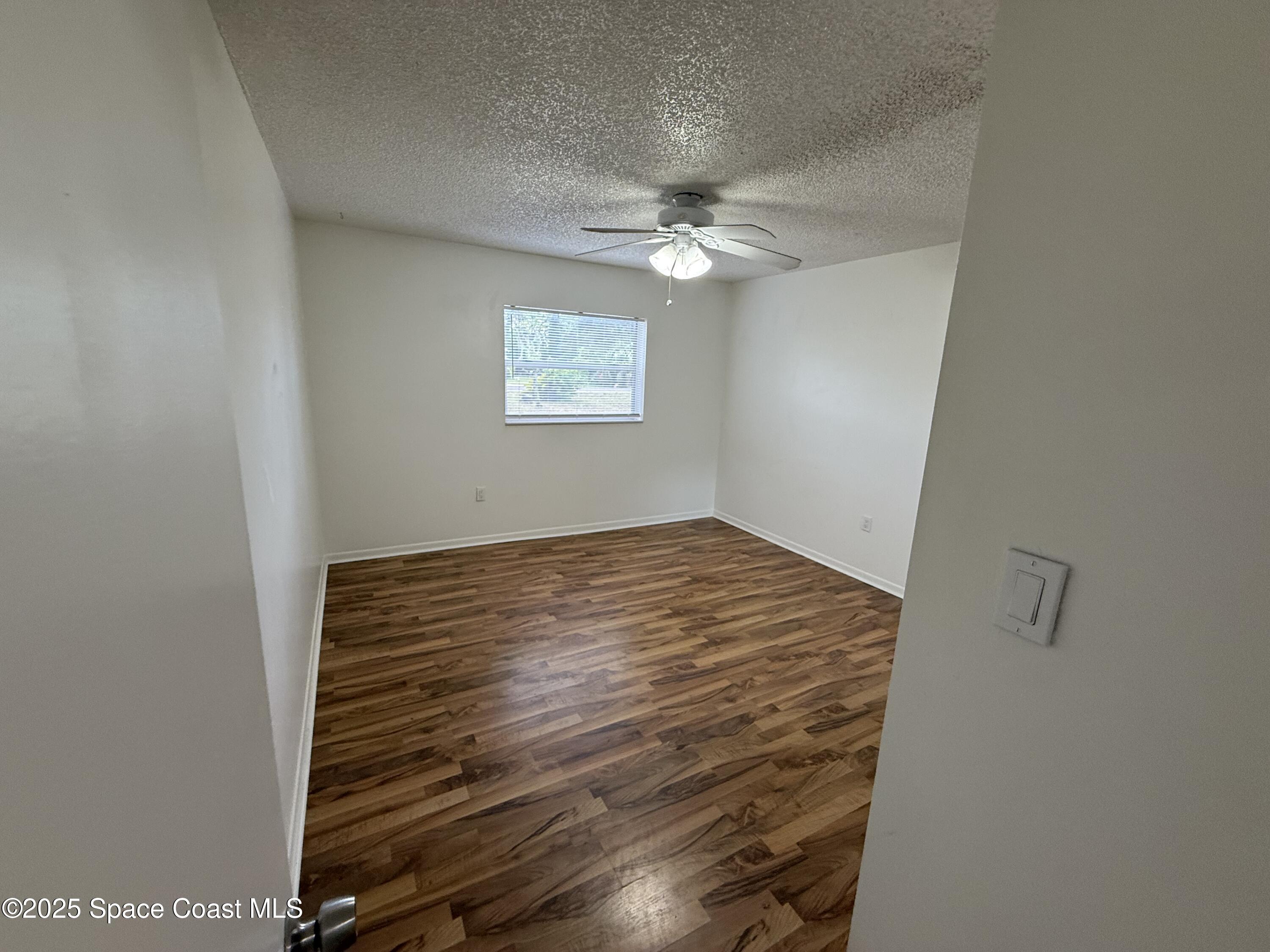 5425 Country Lane
