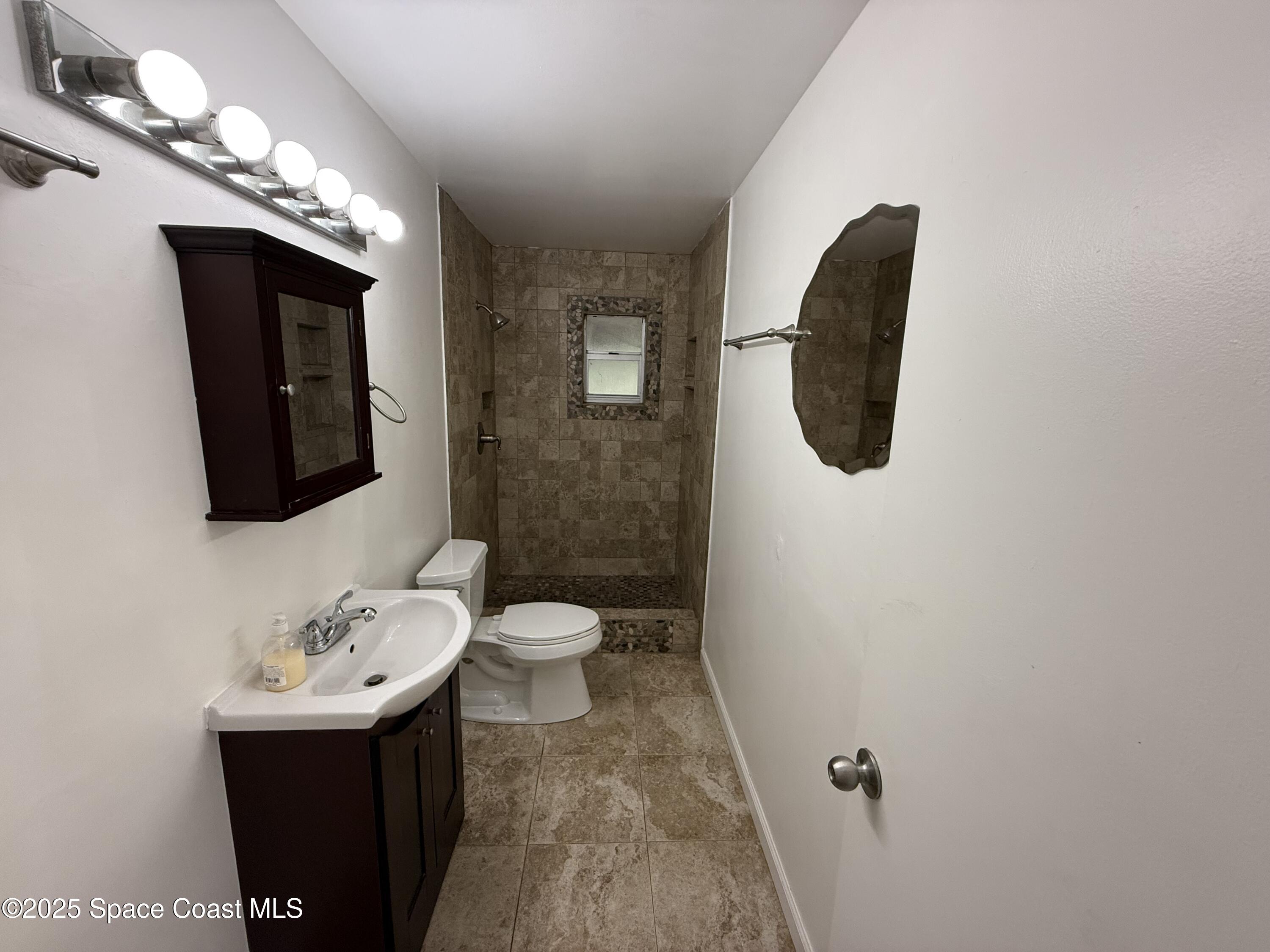 5425 Country Lane