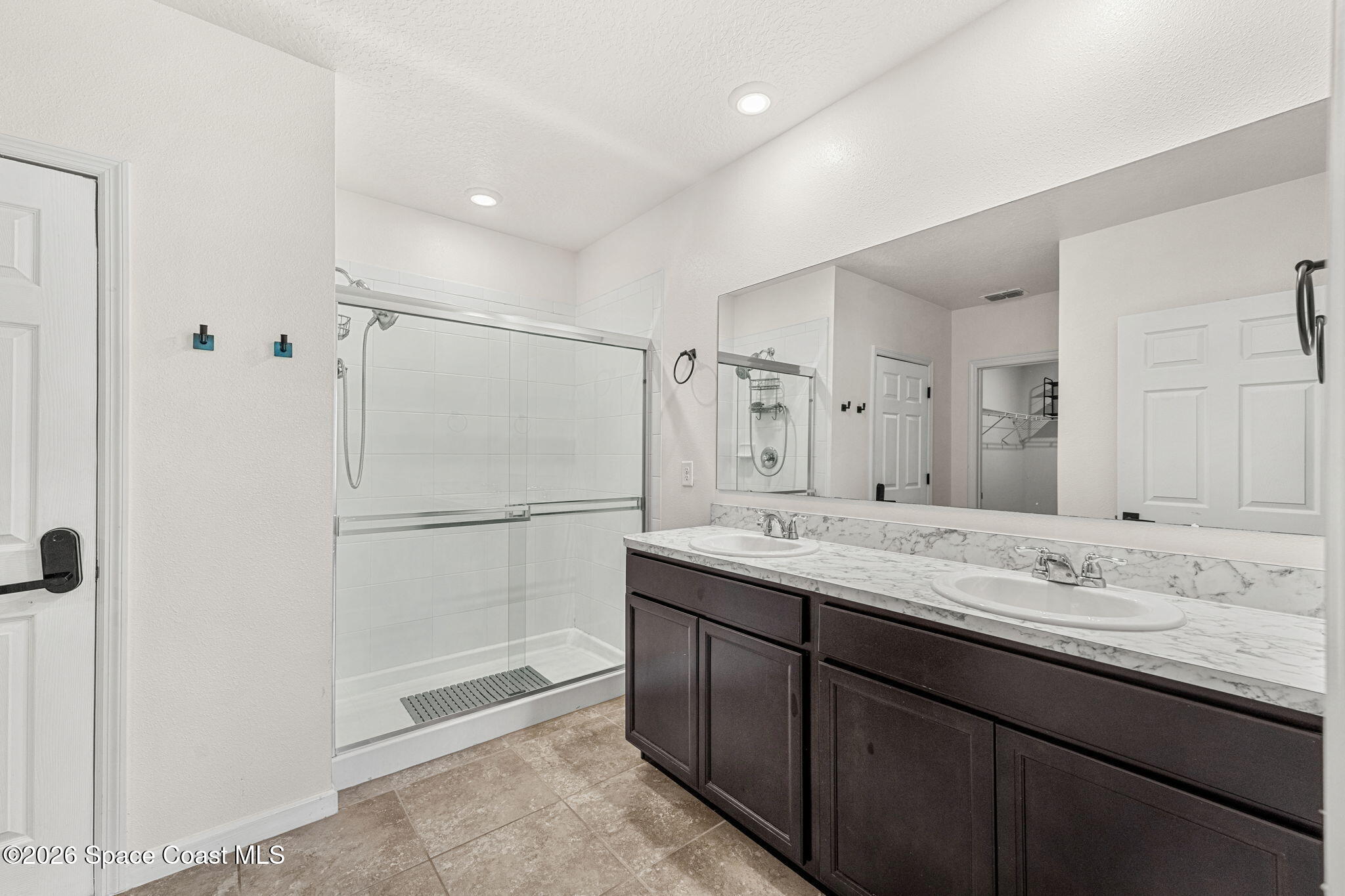 333 Guinevere Drive SW