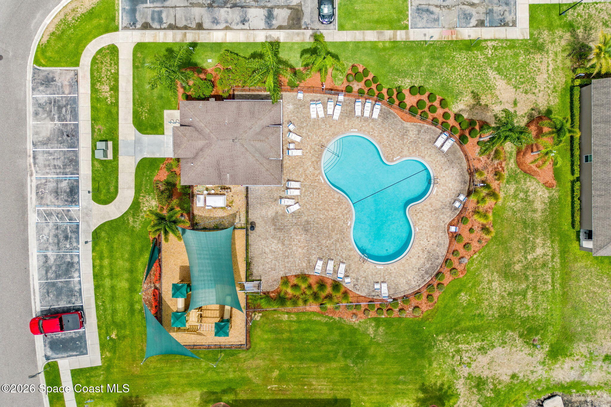 333 Guinevere Drive SW