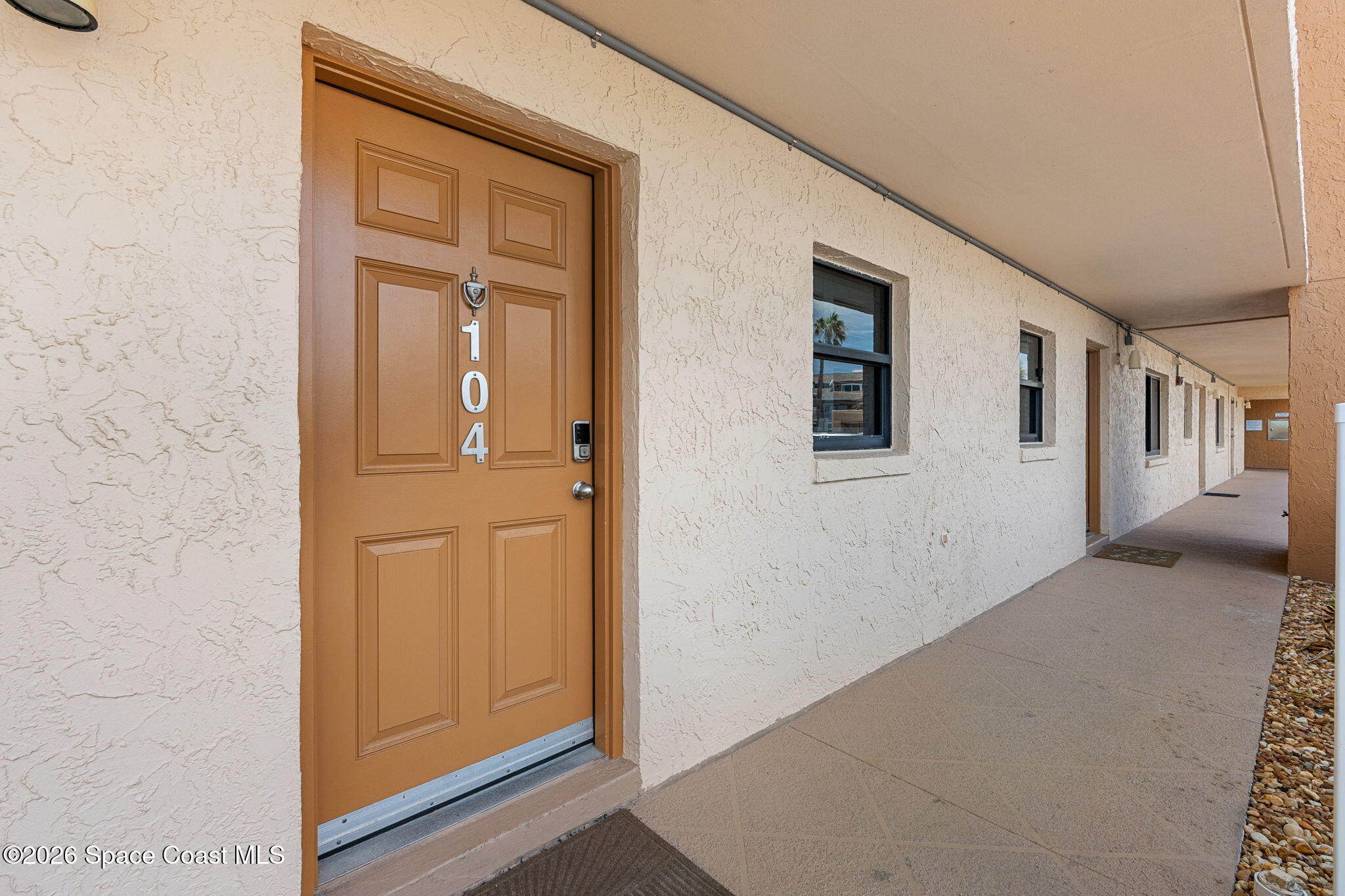 7520 Ridgewood Avenue 104