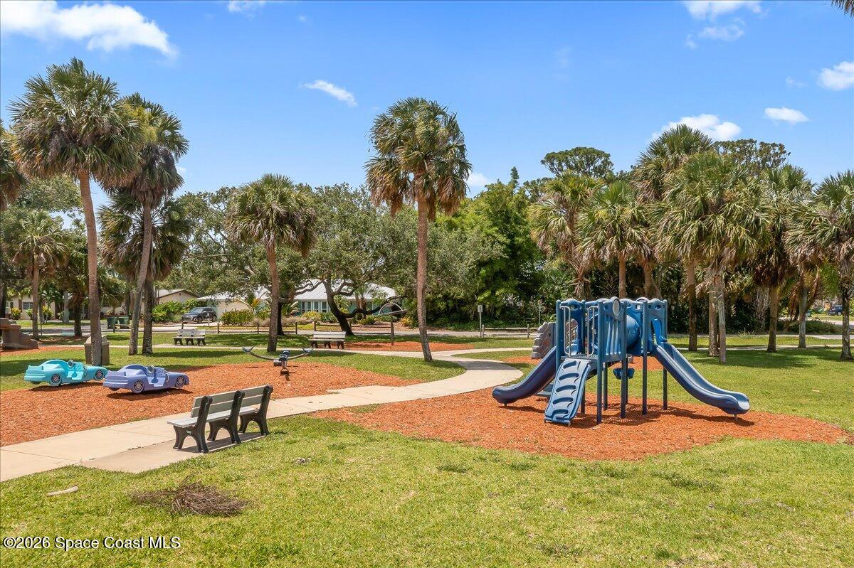 415 Hibiscus Trail
