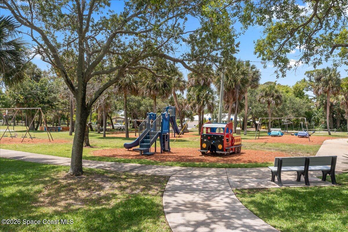 415 Hibiscus Trail