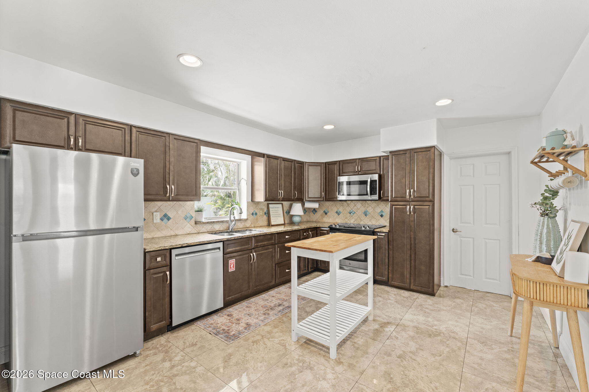 415 Hibiscus Trail