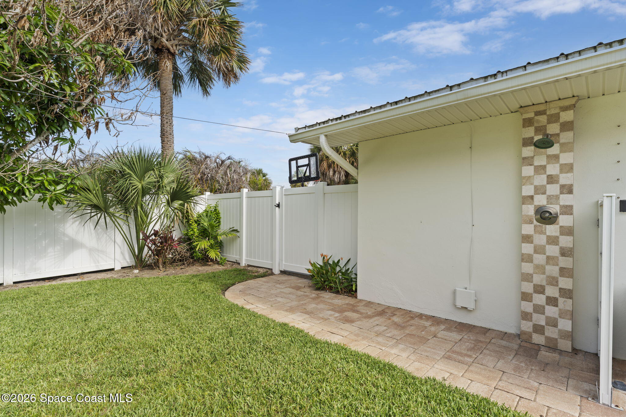 415 Hibiscus Trail