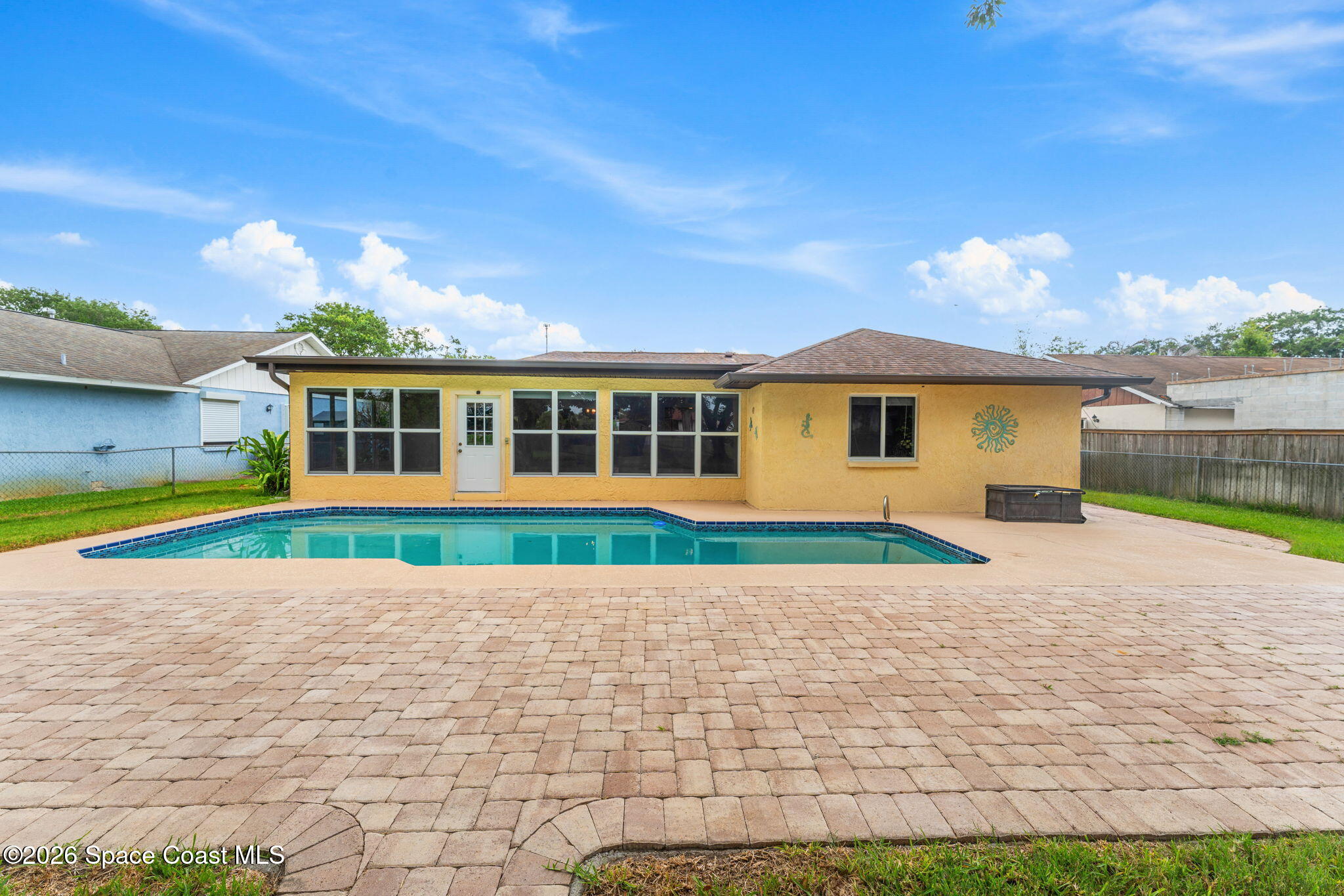 2565 Elm Hurst Street