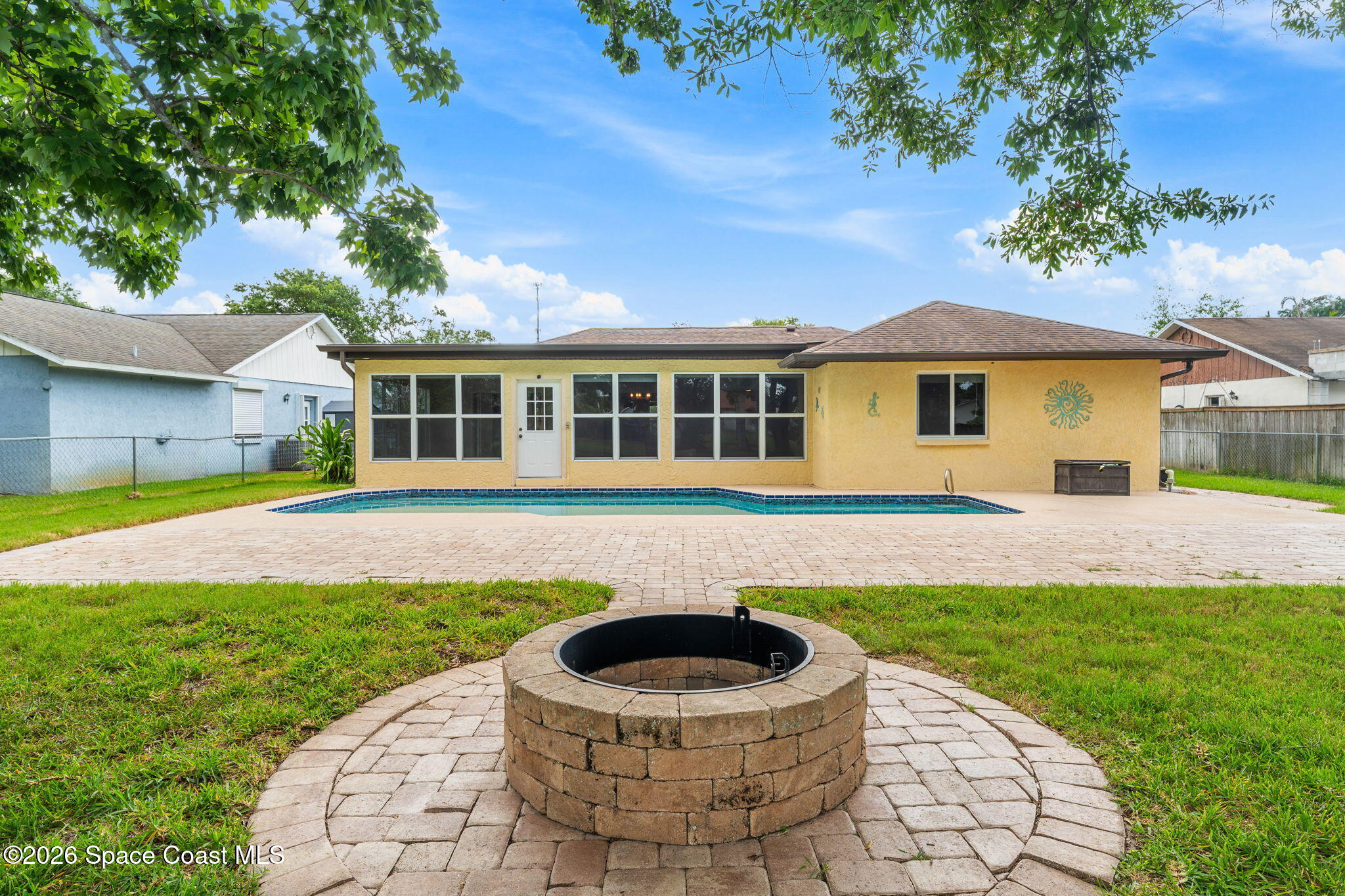 2565 Elm Hurst Street