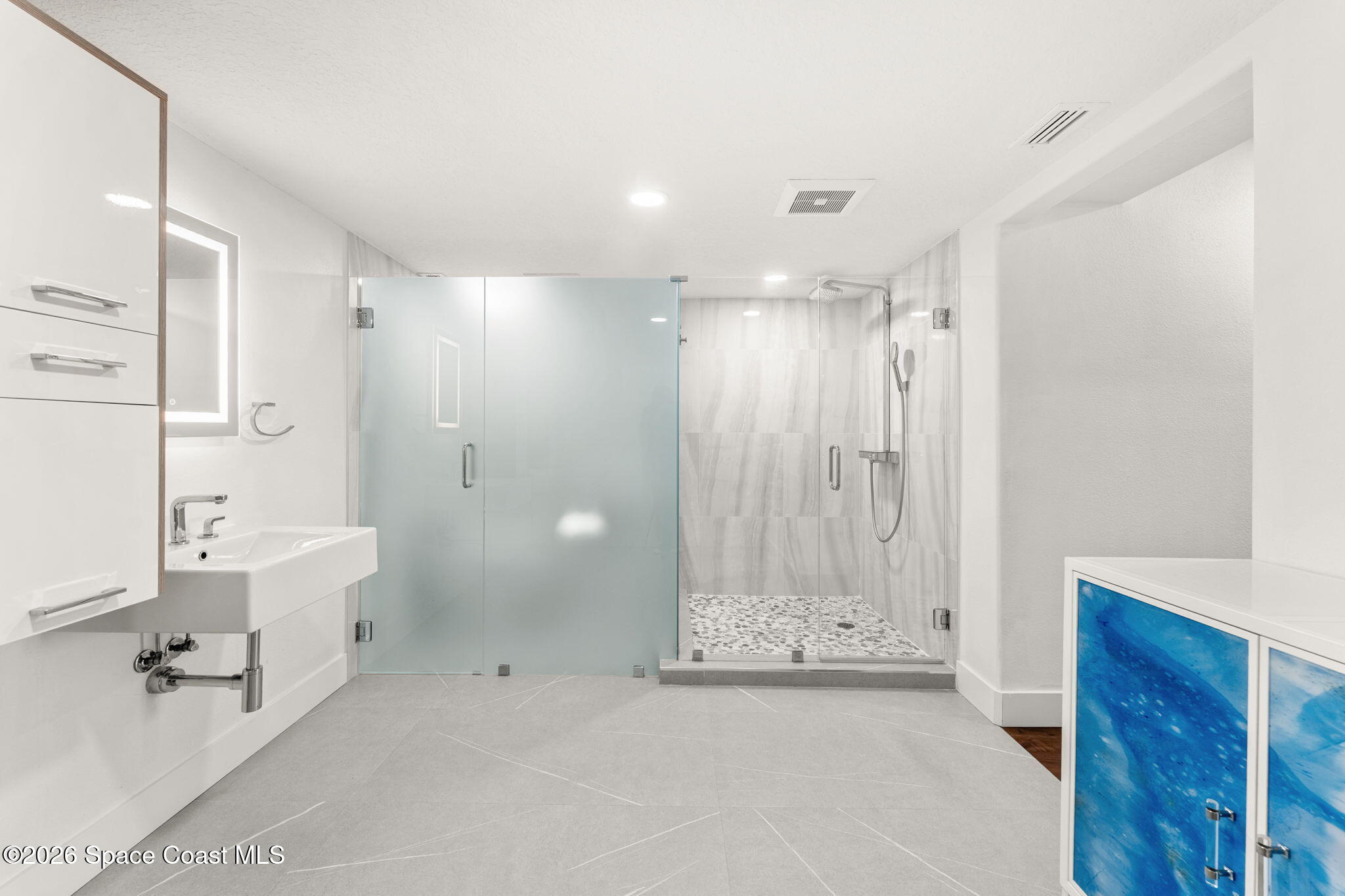 2075 Highway A1a Highway 2302b