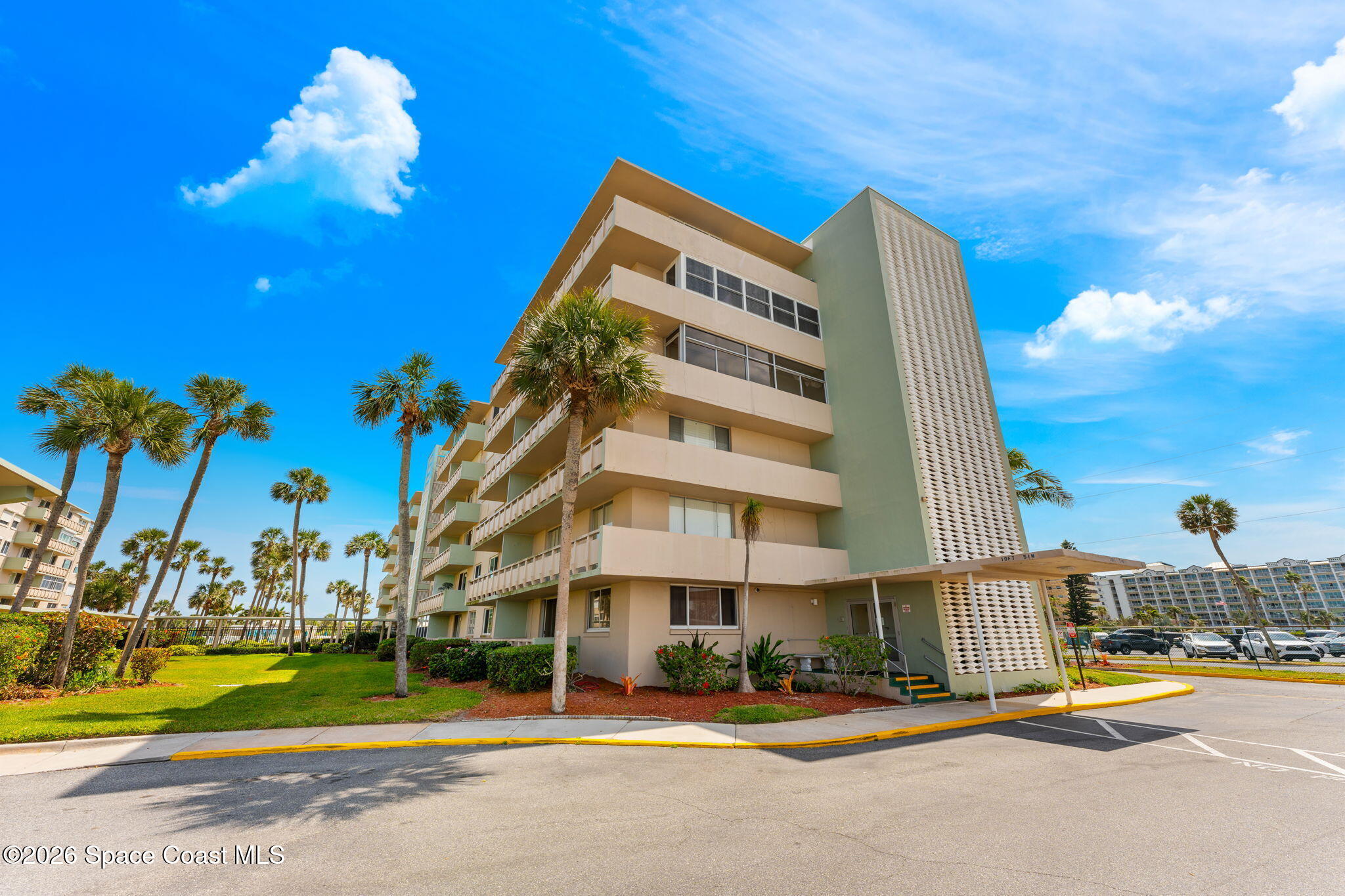 2020 N Atlantic Avenue 302-S