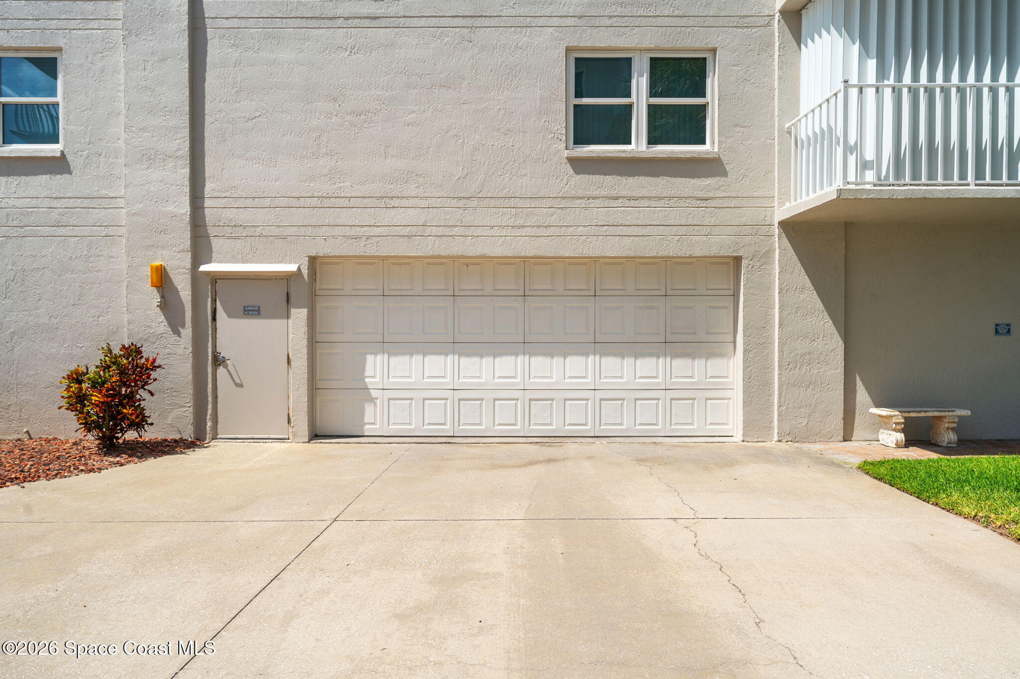 8700 Ridgewood Avenue B303