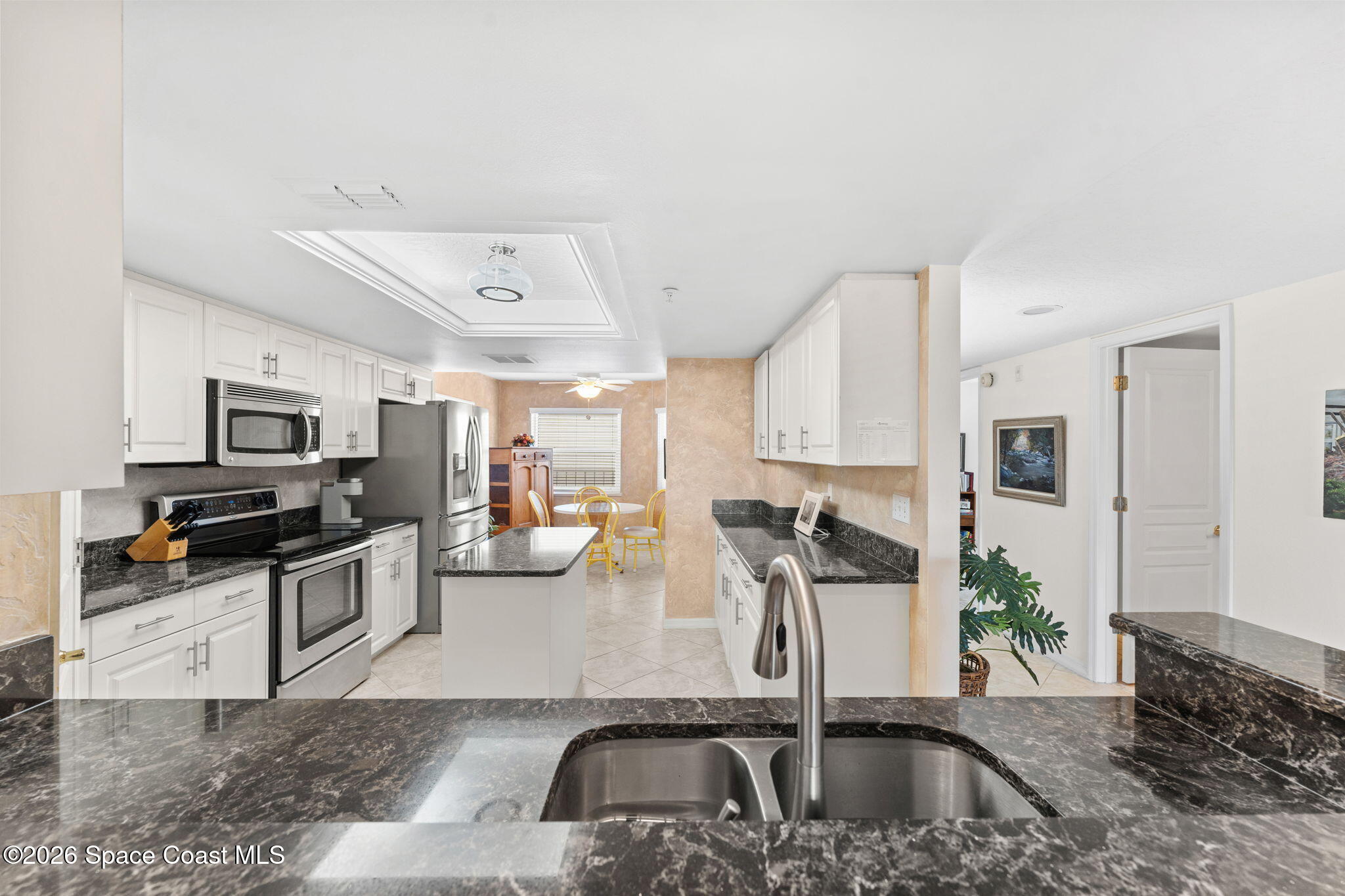 8700 Ridgewood Avenue B303