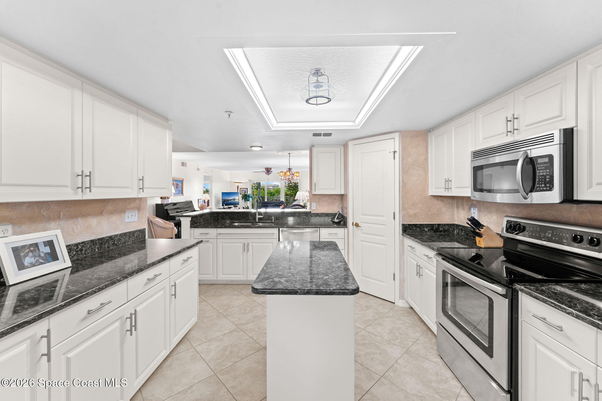 8700 Ridgewood Avenue B303