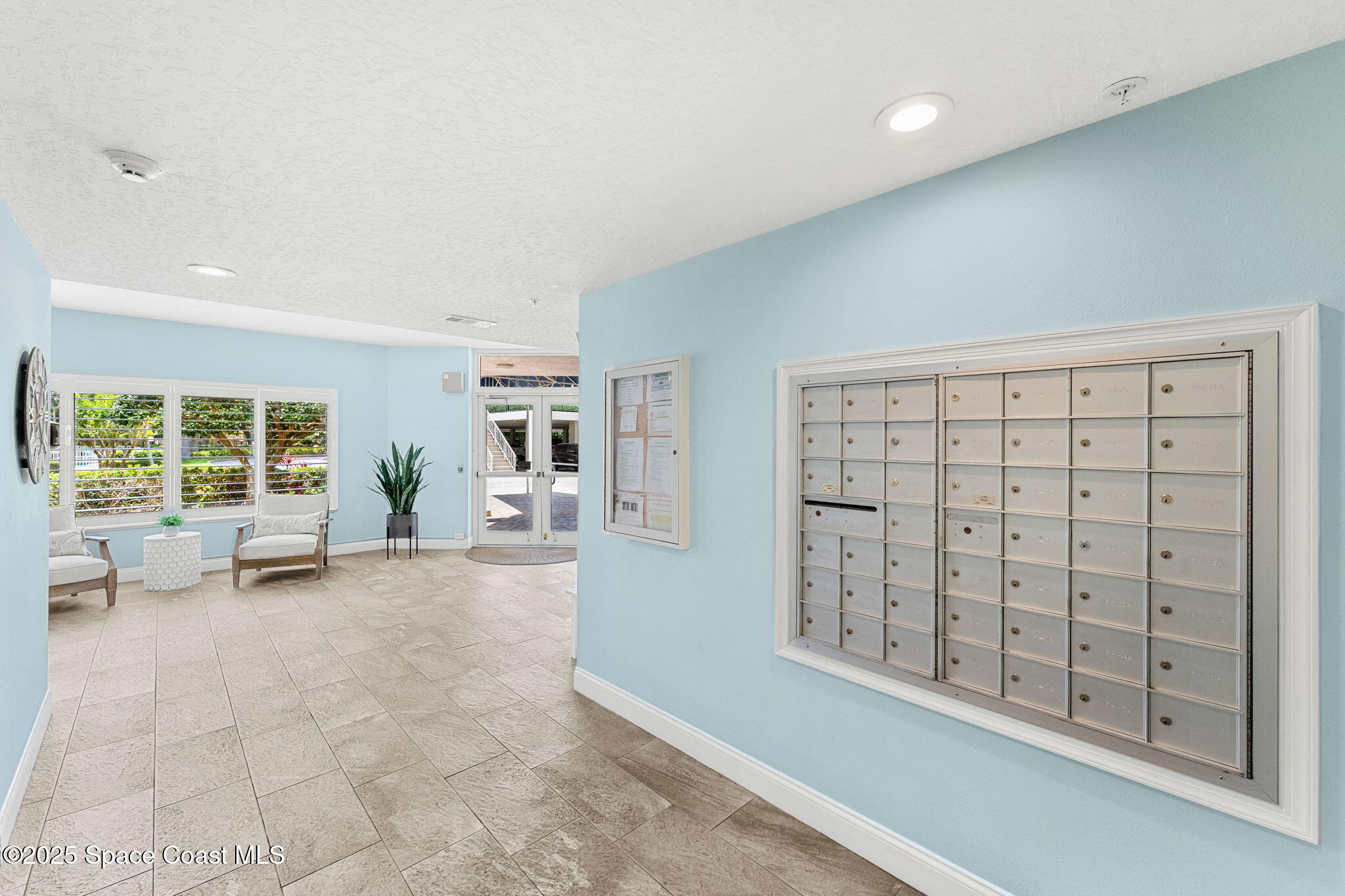 8700 Ridgewood Avenue B303