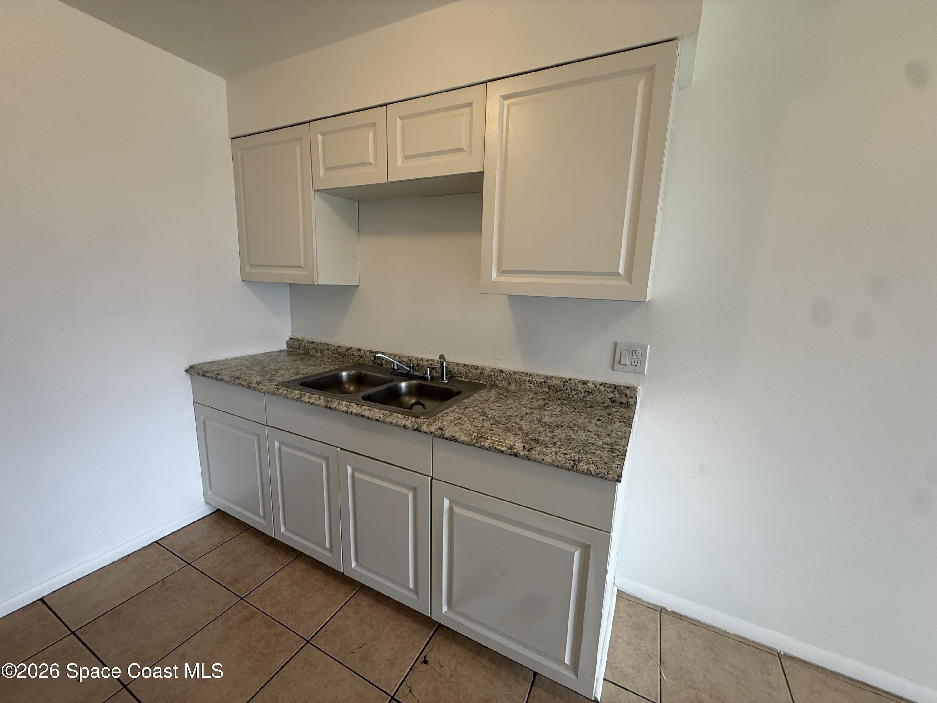 180 Minna Lane 417