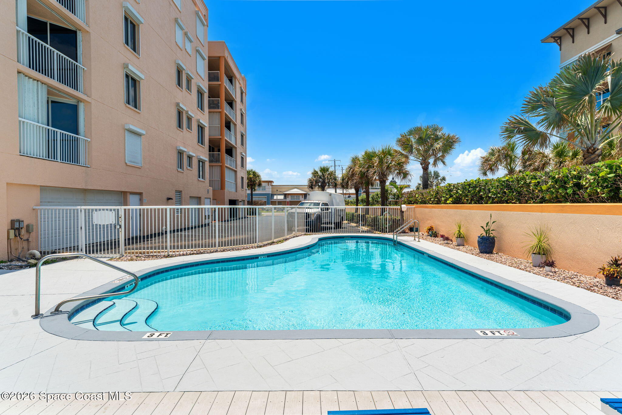 735 N Highway A1a 505