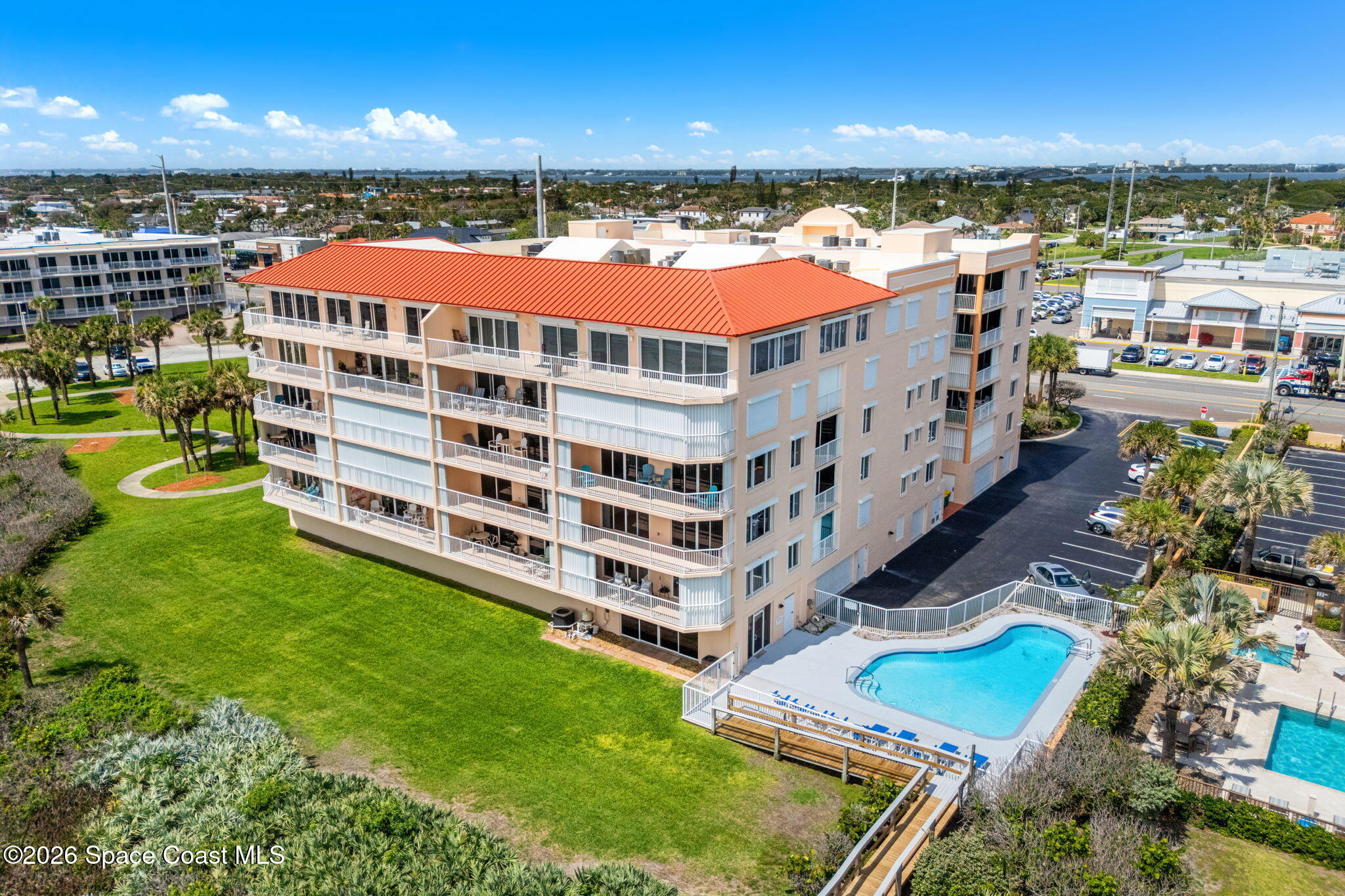 735 N Highway A1a 505