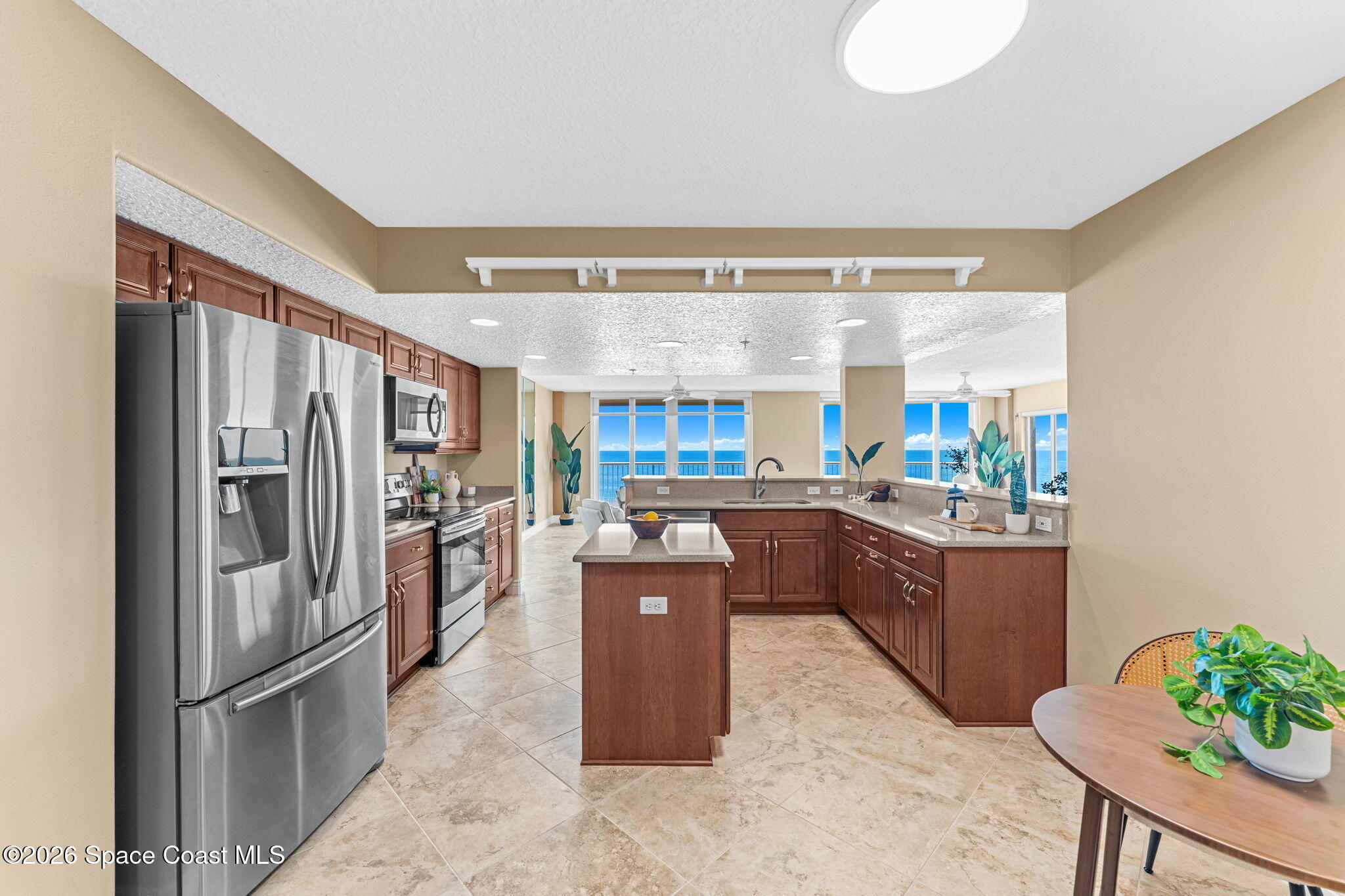 735 N Highway A1a 505