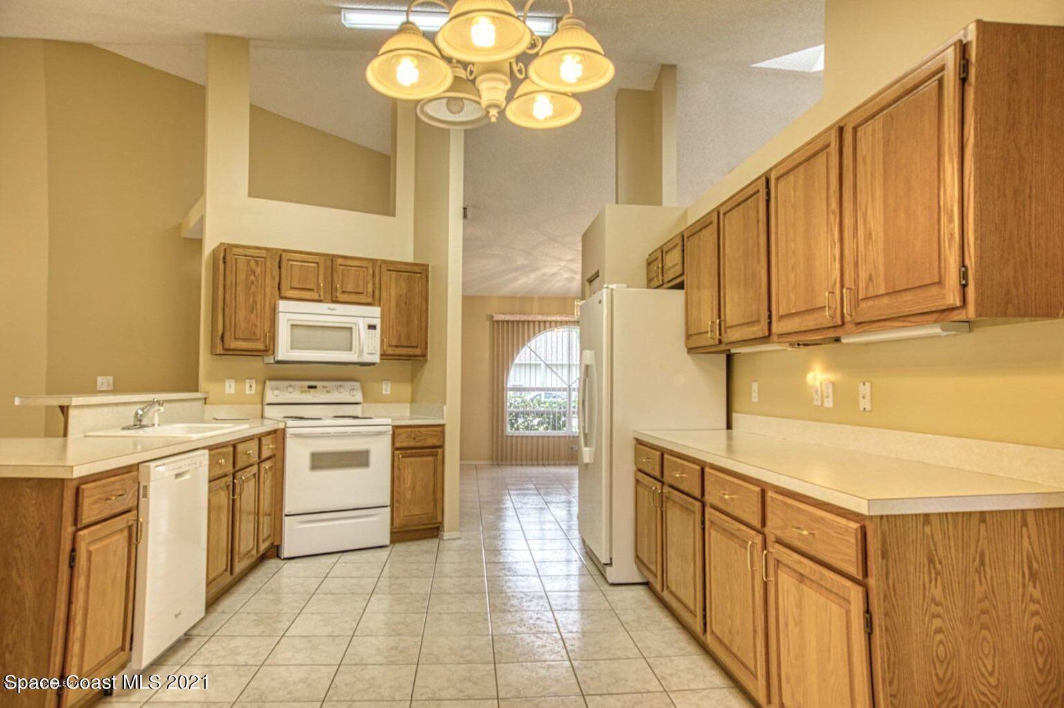 805 Crossbow Drive