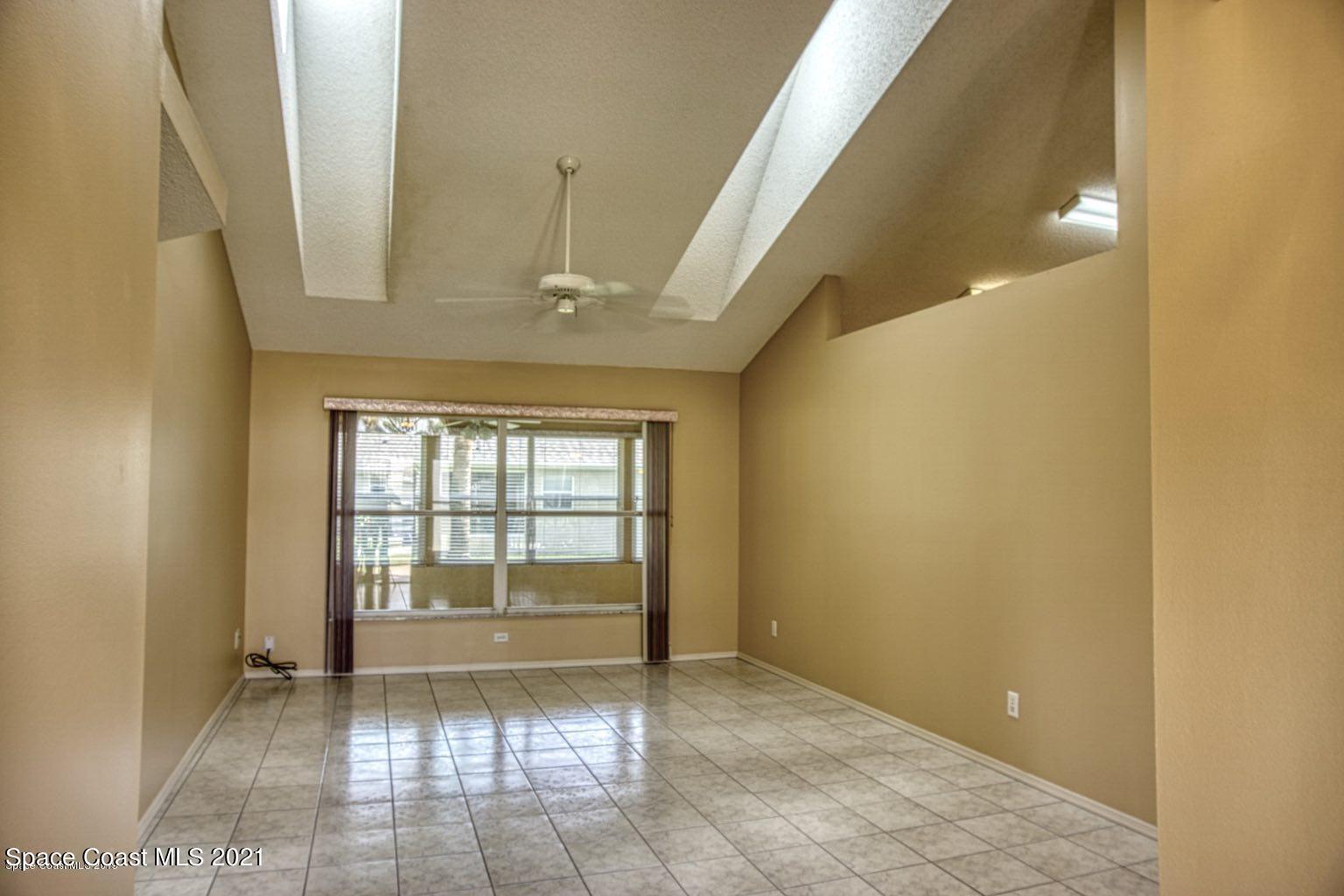 805 Crossbow Drive