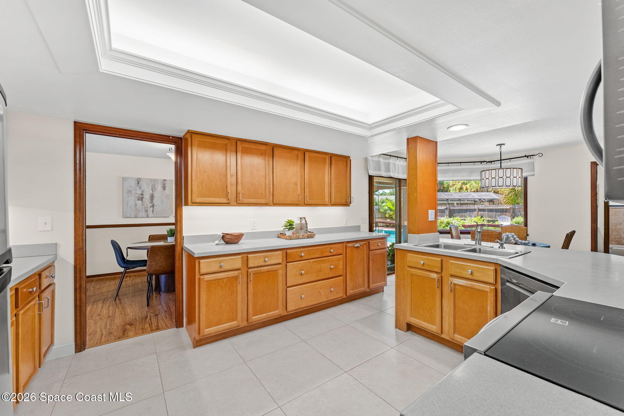 496 N River Oaks Drive