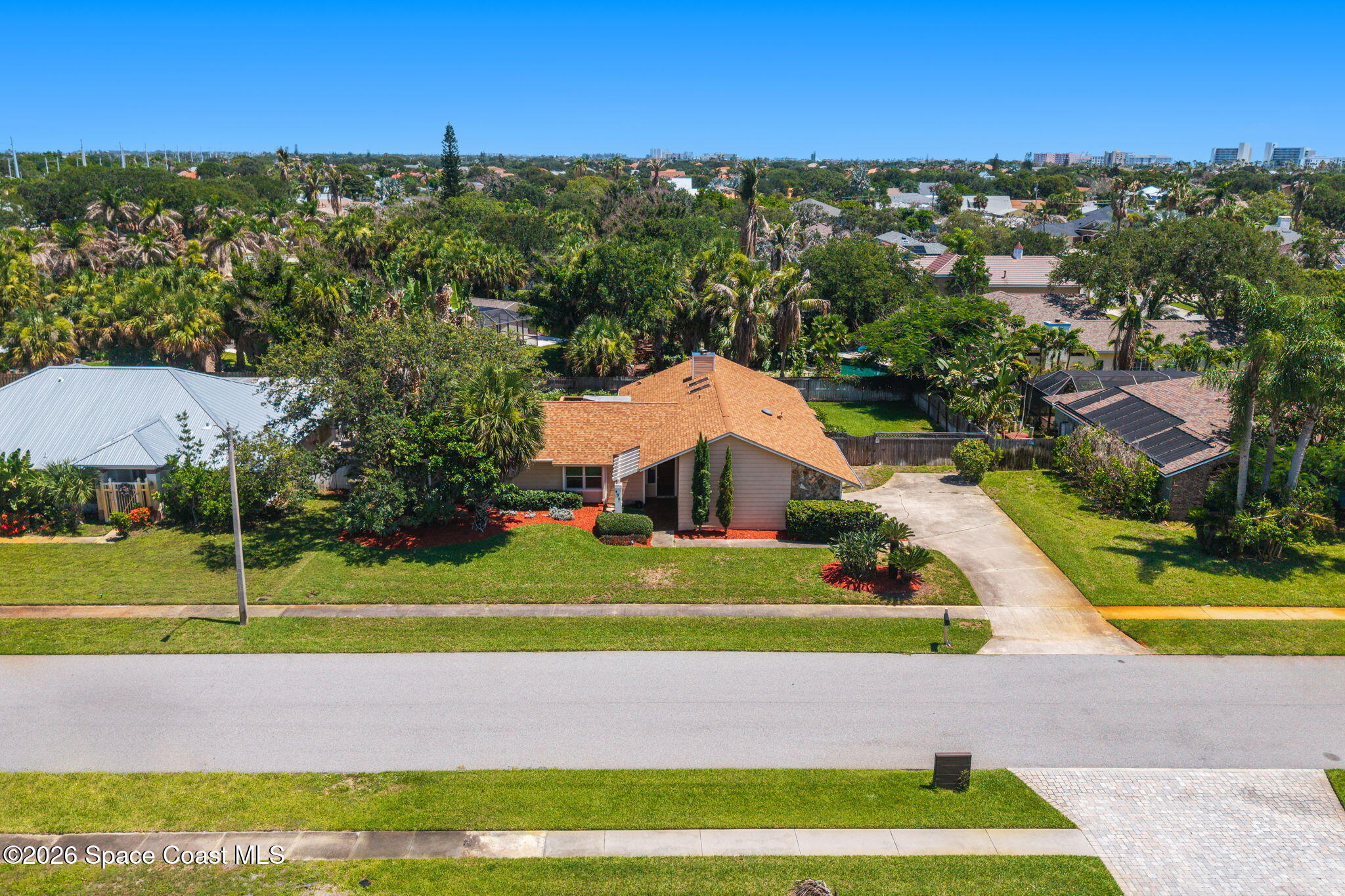 496 N River Oaks Drive