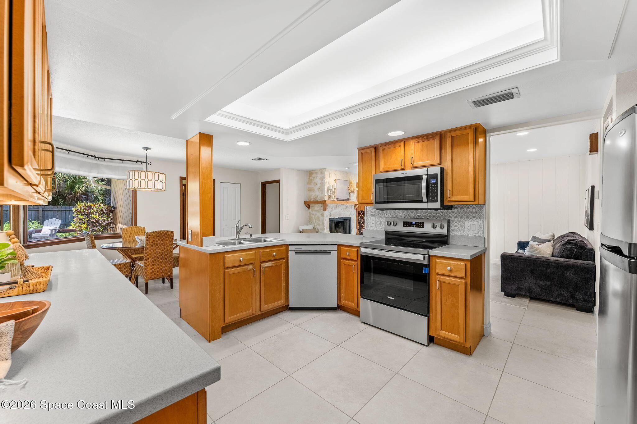 496 N River Oaks Drive