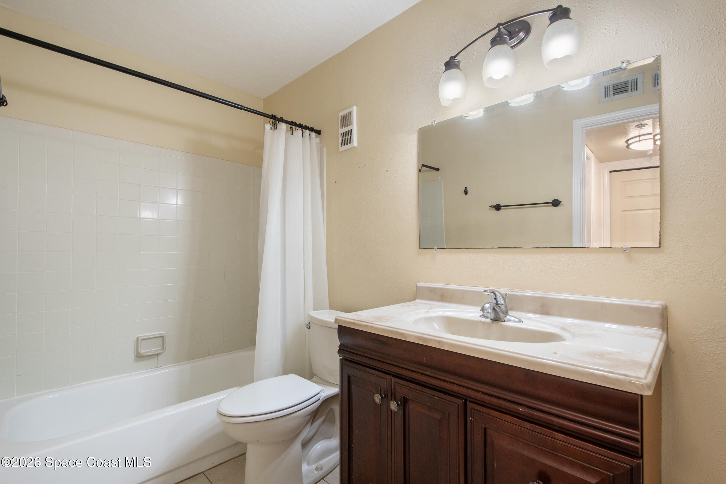 7667 N Wickham Road 813