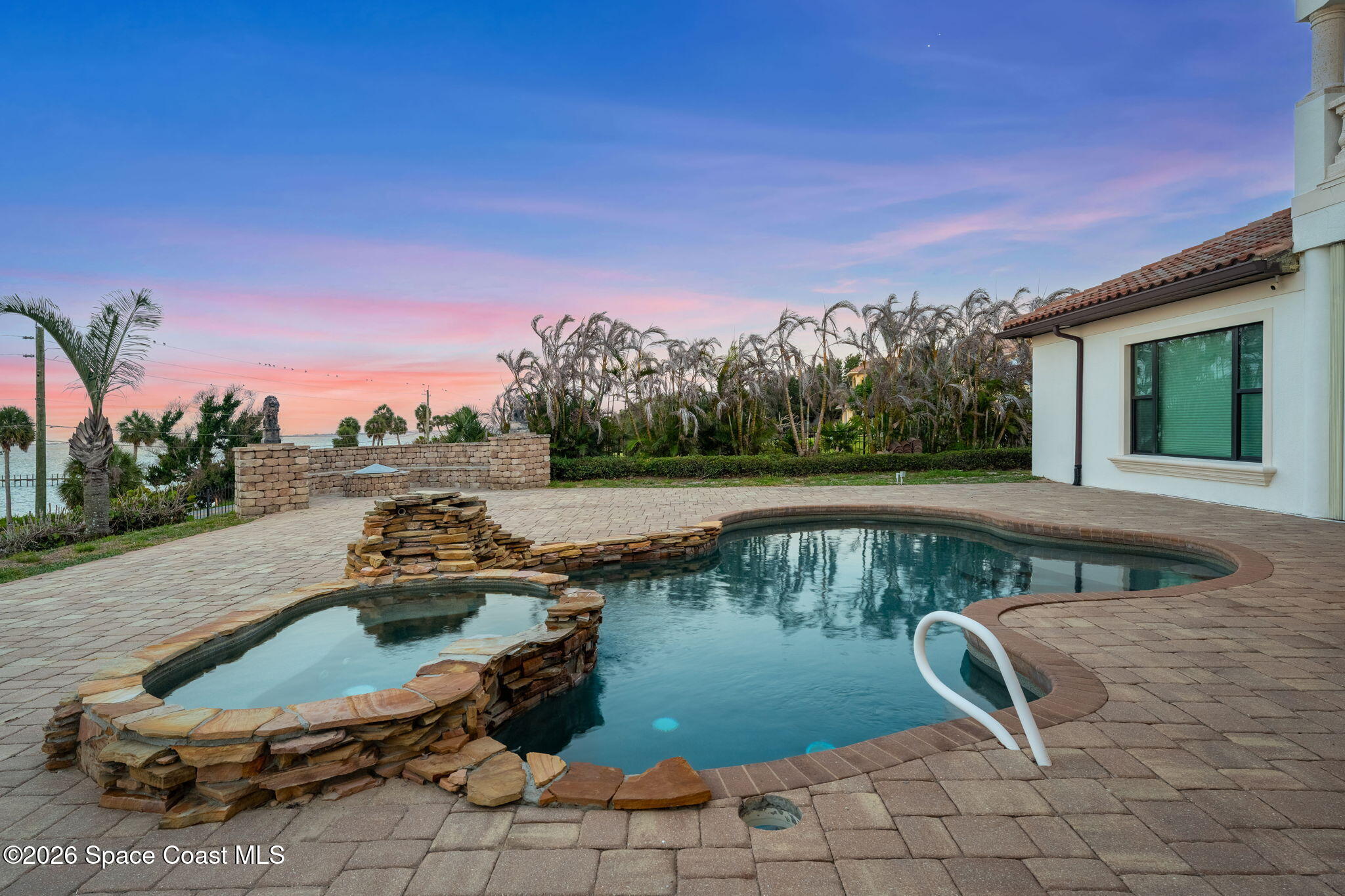 4781 Honeyridge Lane
